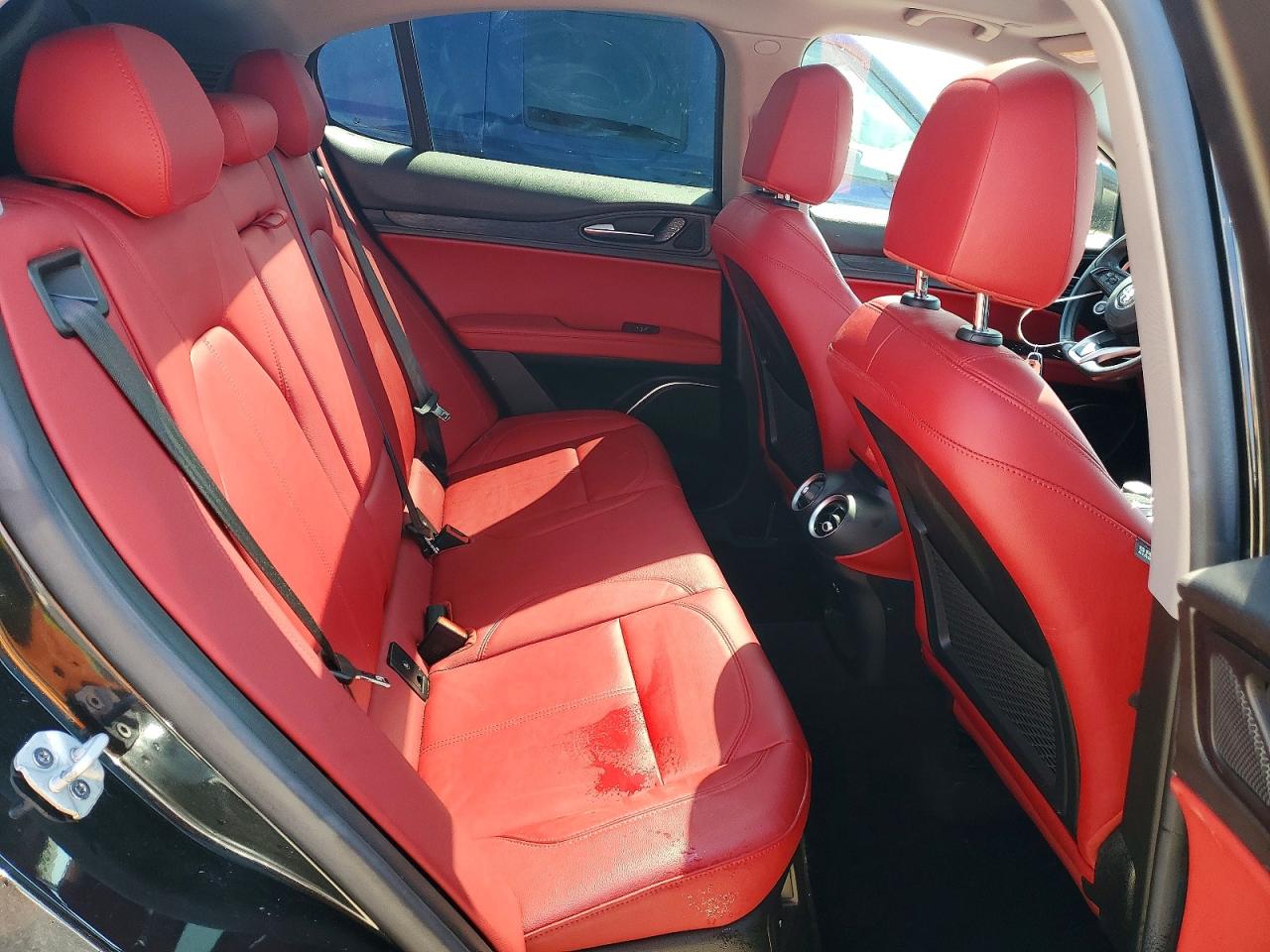 2021 Alfa Romeo Stelvio Sport Black vin: ZASPAKANXM7D08749