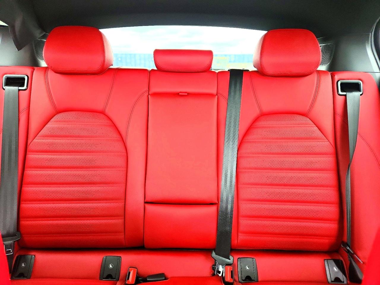 2025 Alfa Romeo Stelvio Base Black vin: ZASPAKANXS7E04264