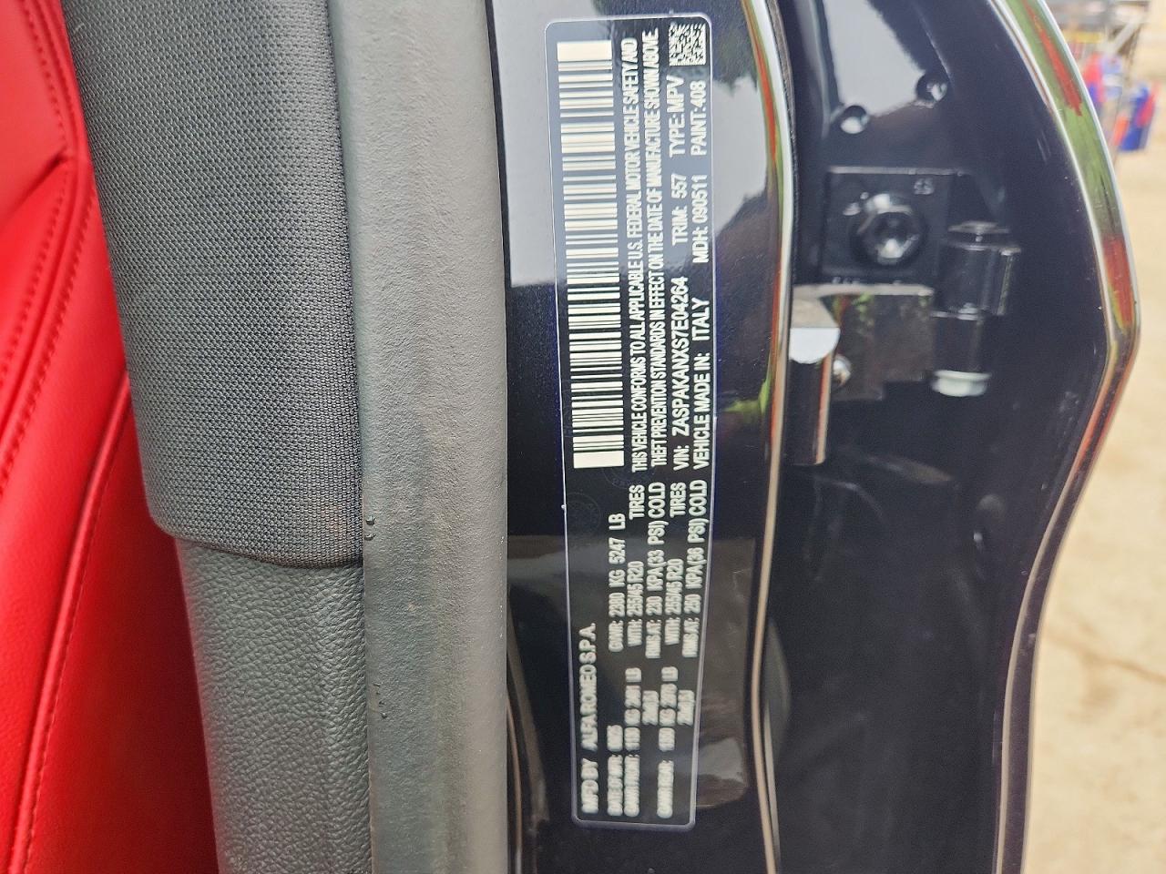 2025 Alfa Romeo Stelvio Base Black vin: ZASPAKANXS7E04264