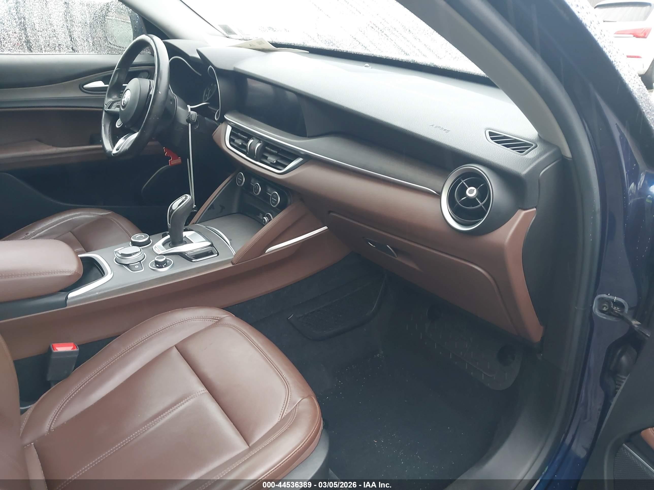 2020 Alfa Romeo Stelvio Ti Awd Синий vin: ZASPAKBN1L7C86945