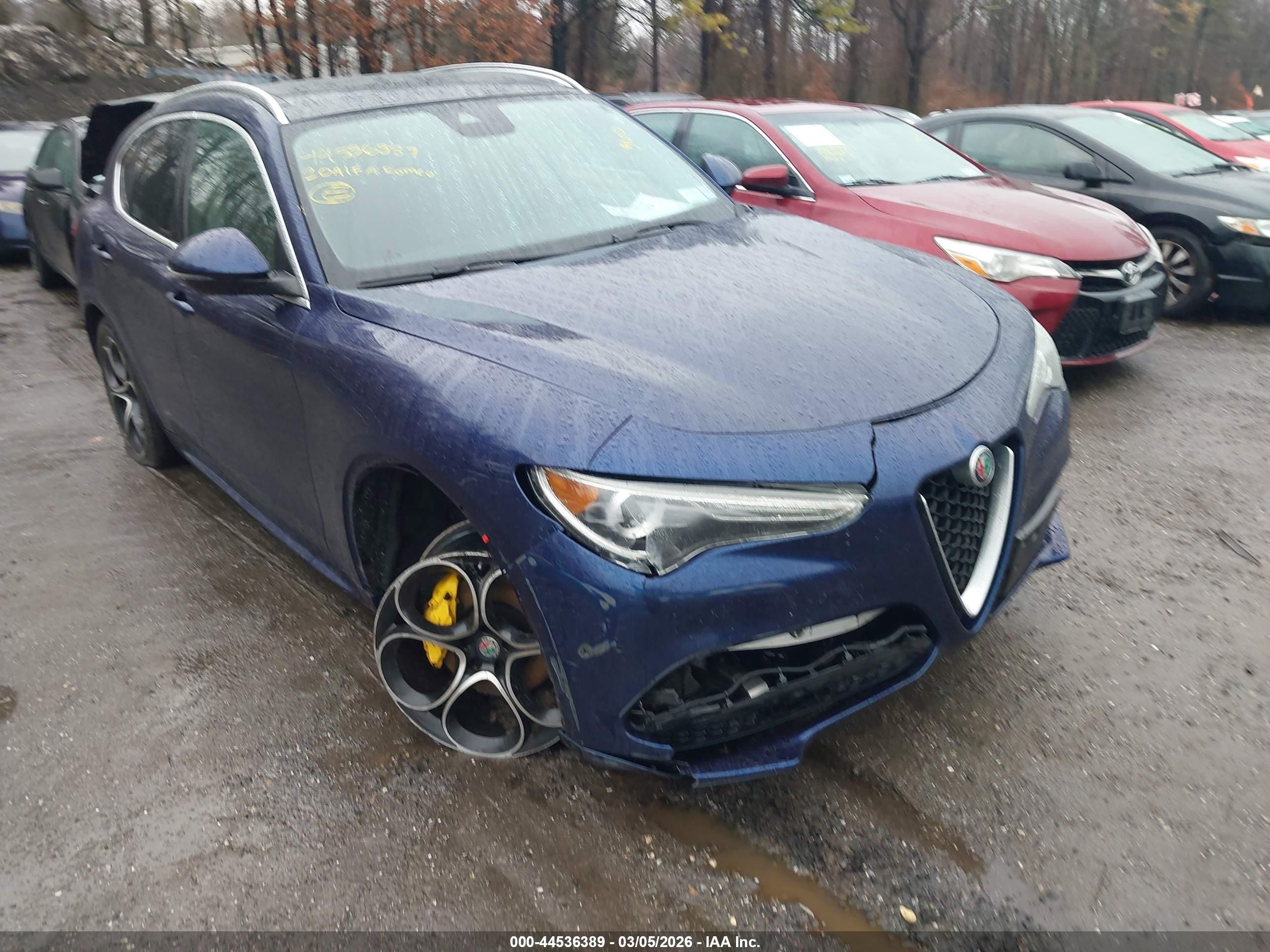 2020 Alfa Romeo Stelvio Ti Awd Синий vin: ZASPAKBN1L7C86945