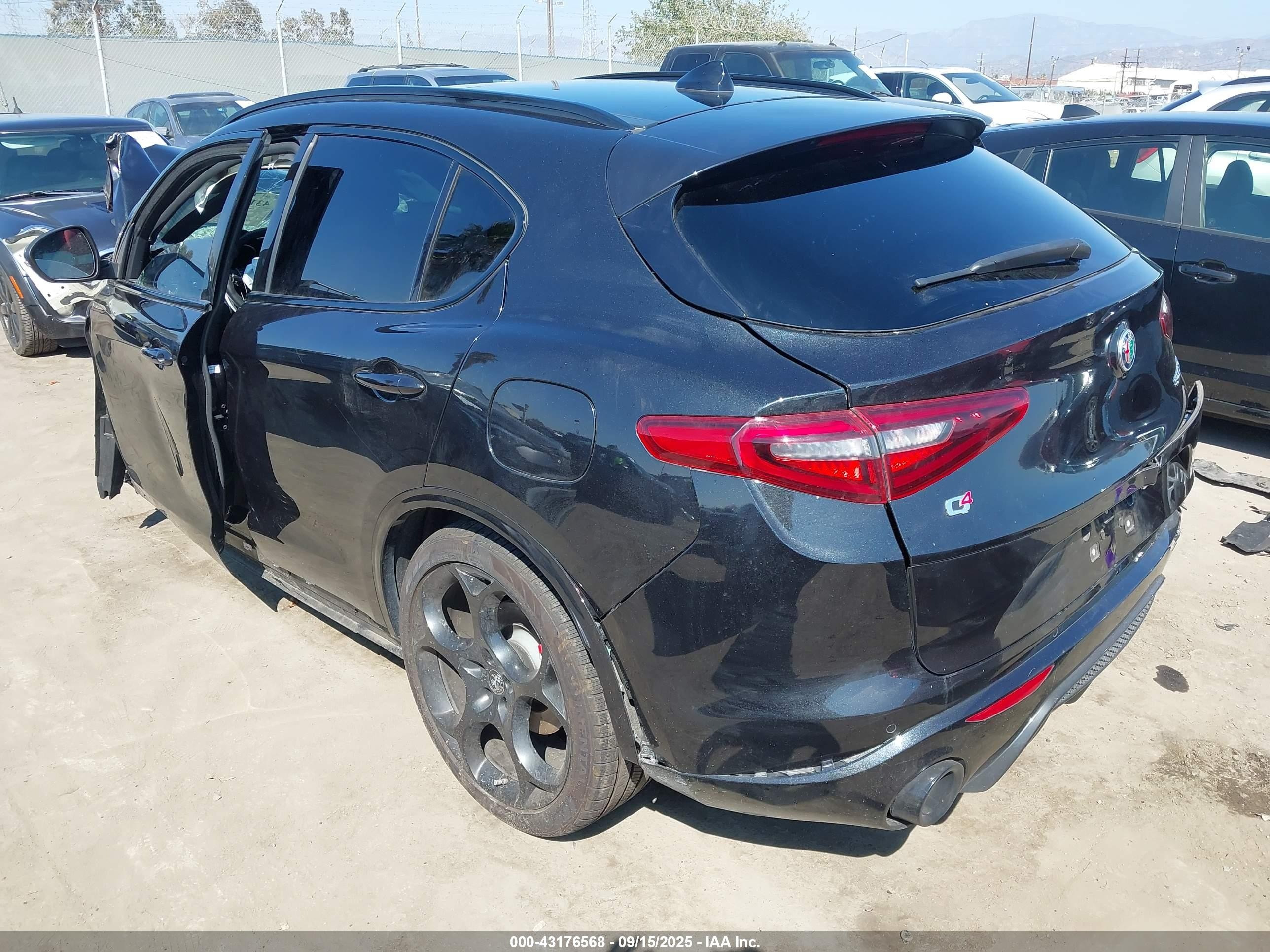 2023 Alfa Romeo Stelvio Veloce Awd Gray vin: ZASPAKBN3P7D54202
