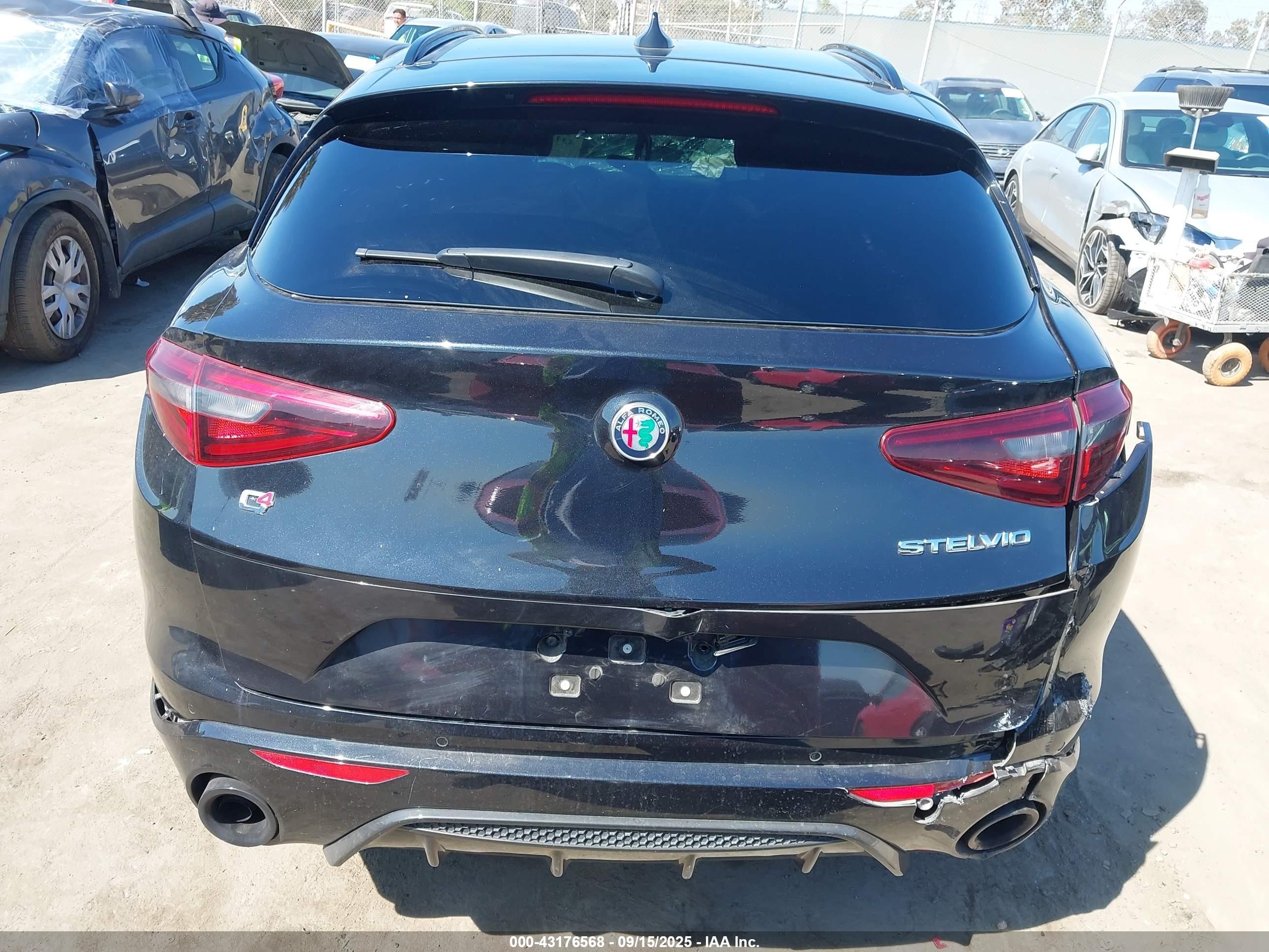 2023 Alfa Romeo Stelvio Veloce Awd Gray vin: ZASPAKBN3P7D54202
