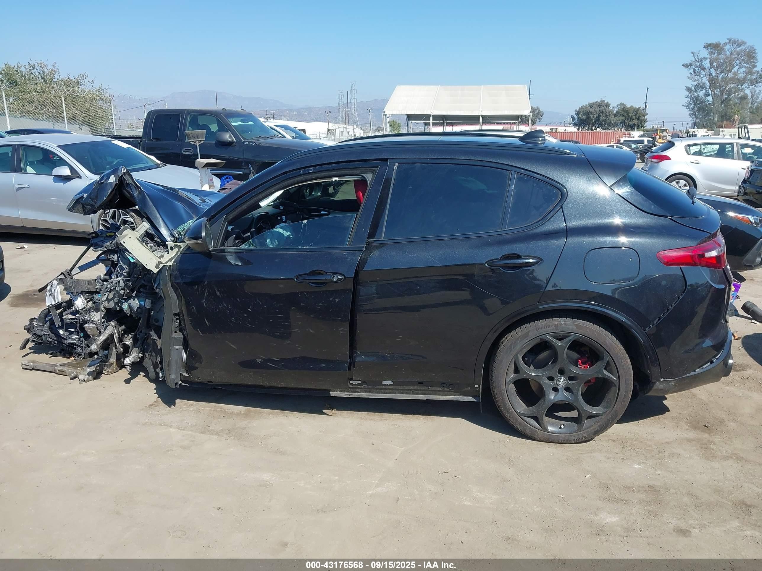 2023 Alfa Romeo Stelvio Veloce Awd Gray vin: ZASPAKBN3P7D54202