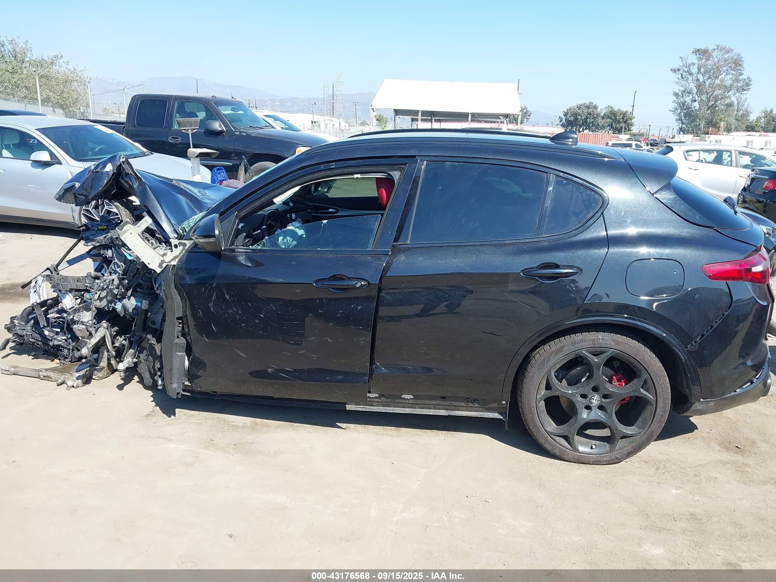 2023 Alfa Romeo Stelvio Veloce Awd Gray vin: ZASPAKBN3P7D54202