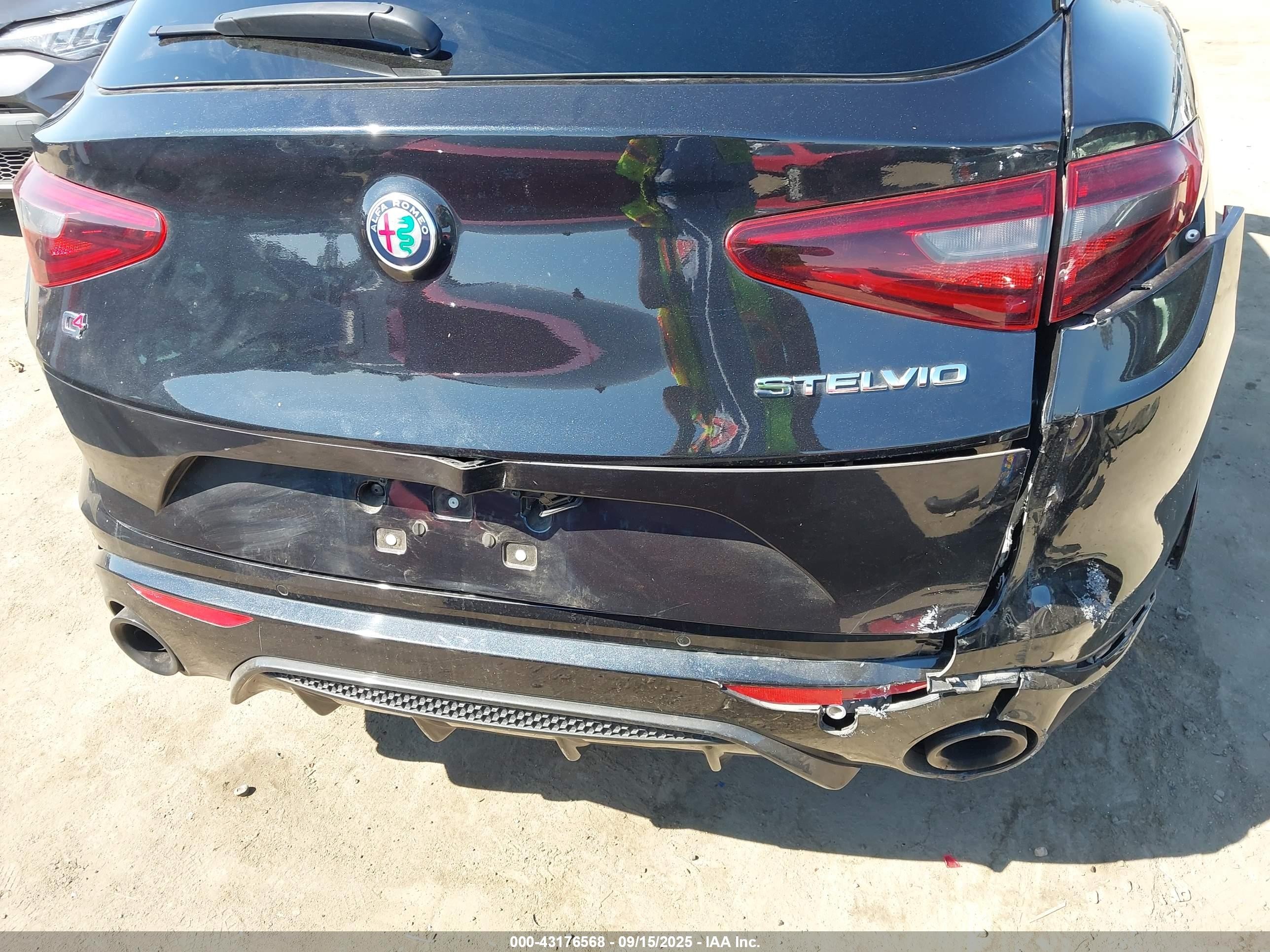 2023 Alfa Romeo Stelvio Veloce Awd Gray vin: ZASPAKBN3P7D54202