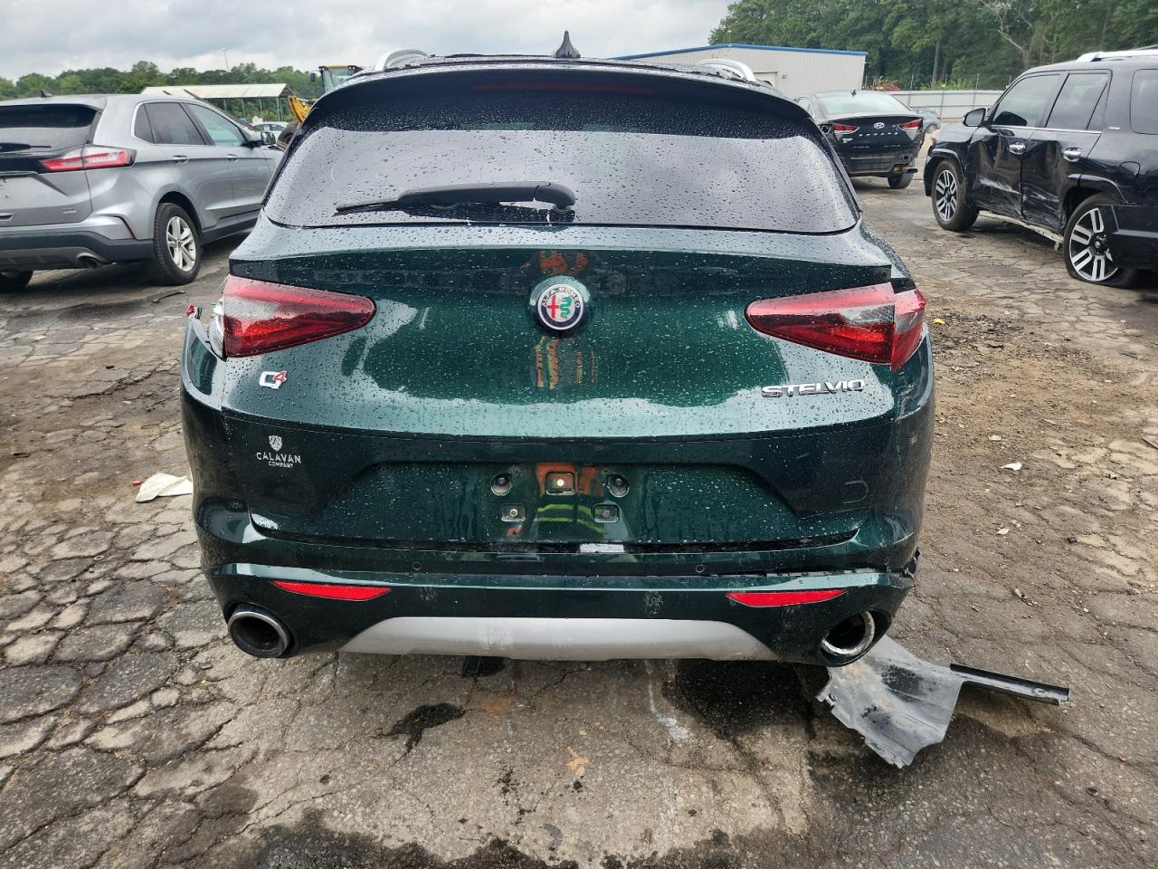 2021 Alfa Romeo Stelvio Ti Green vin: ZASPAKBN4M7D18661