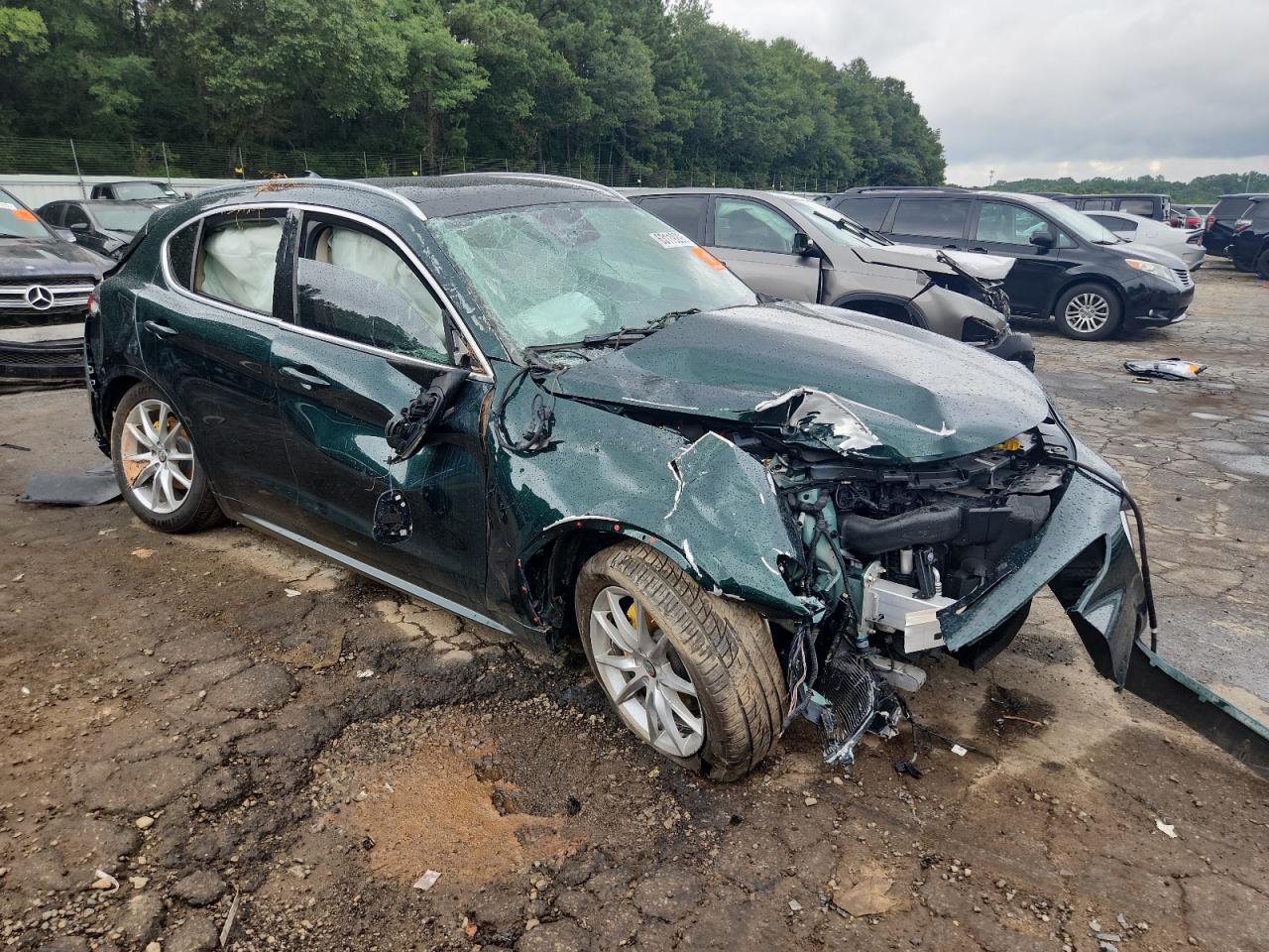 2021 Alfa Romeo Stelvio Ti Green vin: ZASPAKBN4M7D18661