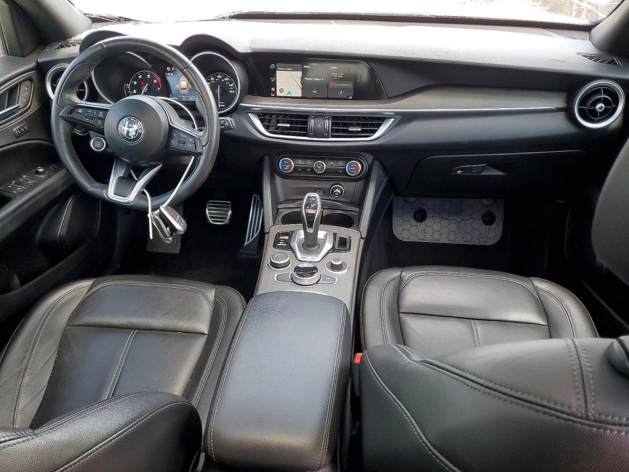 2022 Alfa Romeo Stelvio Ti White vin: ZASPAKBN6N7D27556