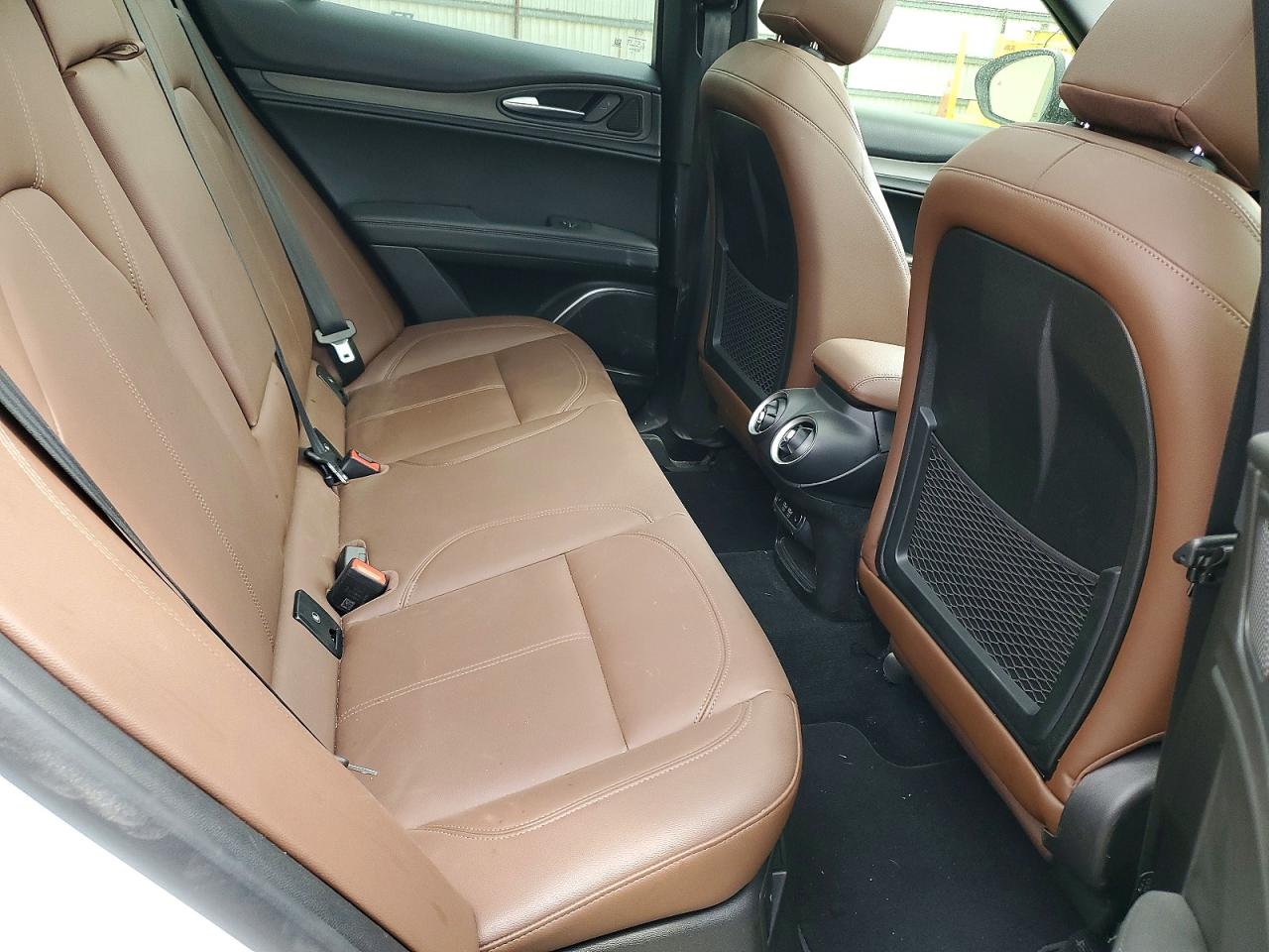 2022 Alfa Romeo Stelvio Ti Белый vin: ZASPAKBN6N7D33812