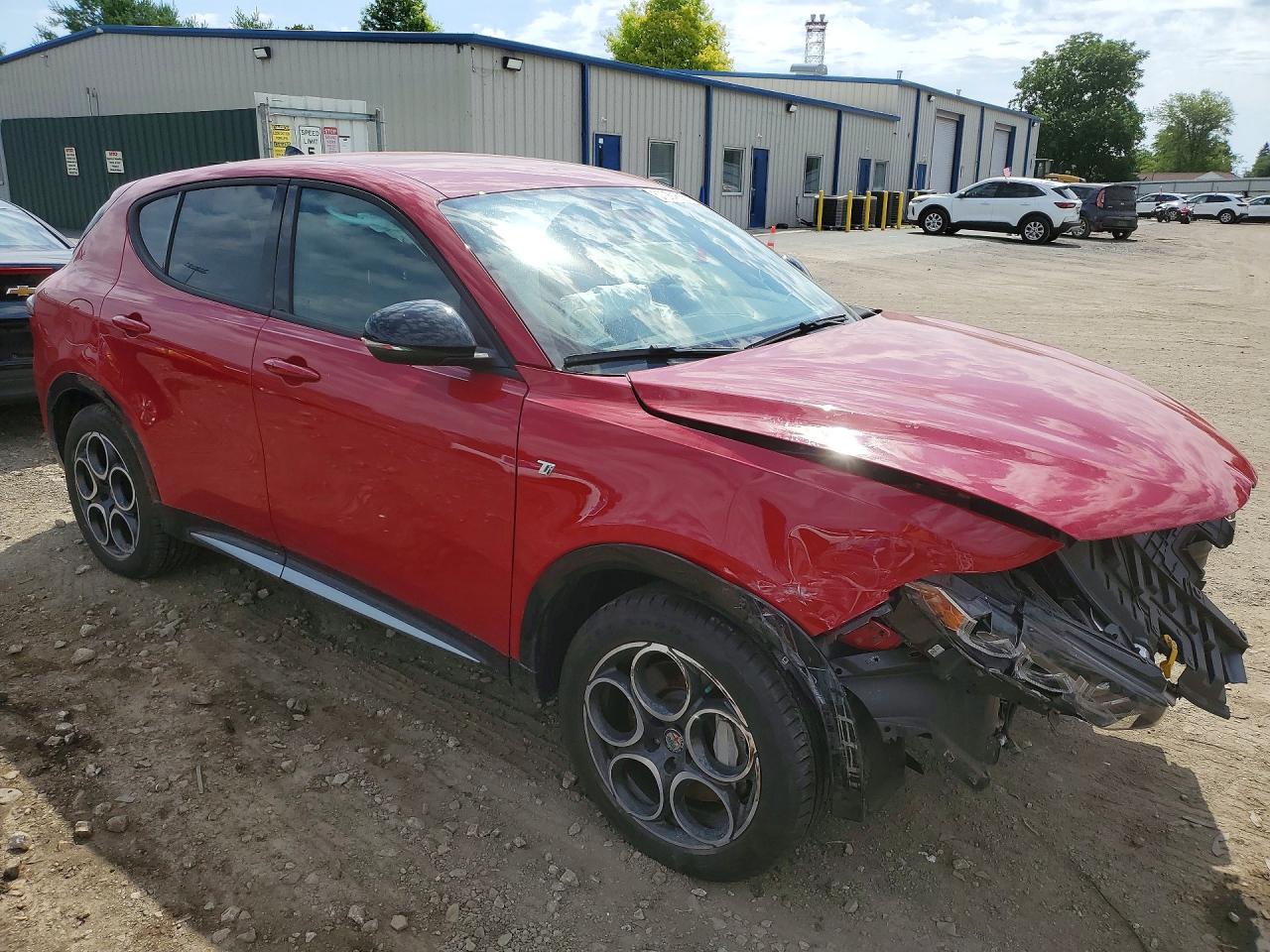 2024 Alfa Romeo Tonale Ti Красный vin: ZASPATCW2R3043199