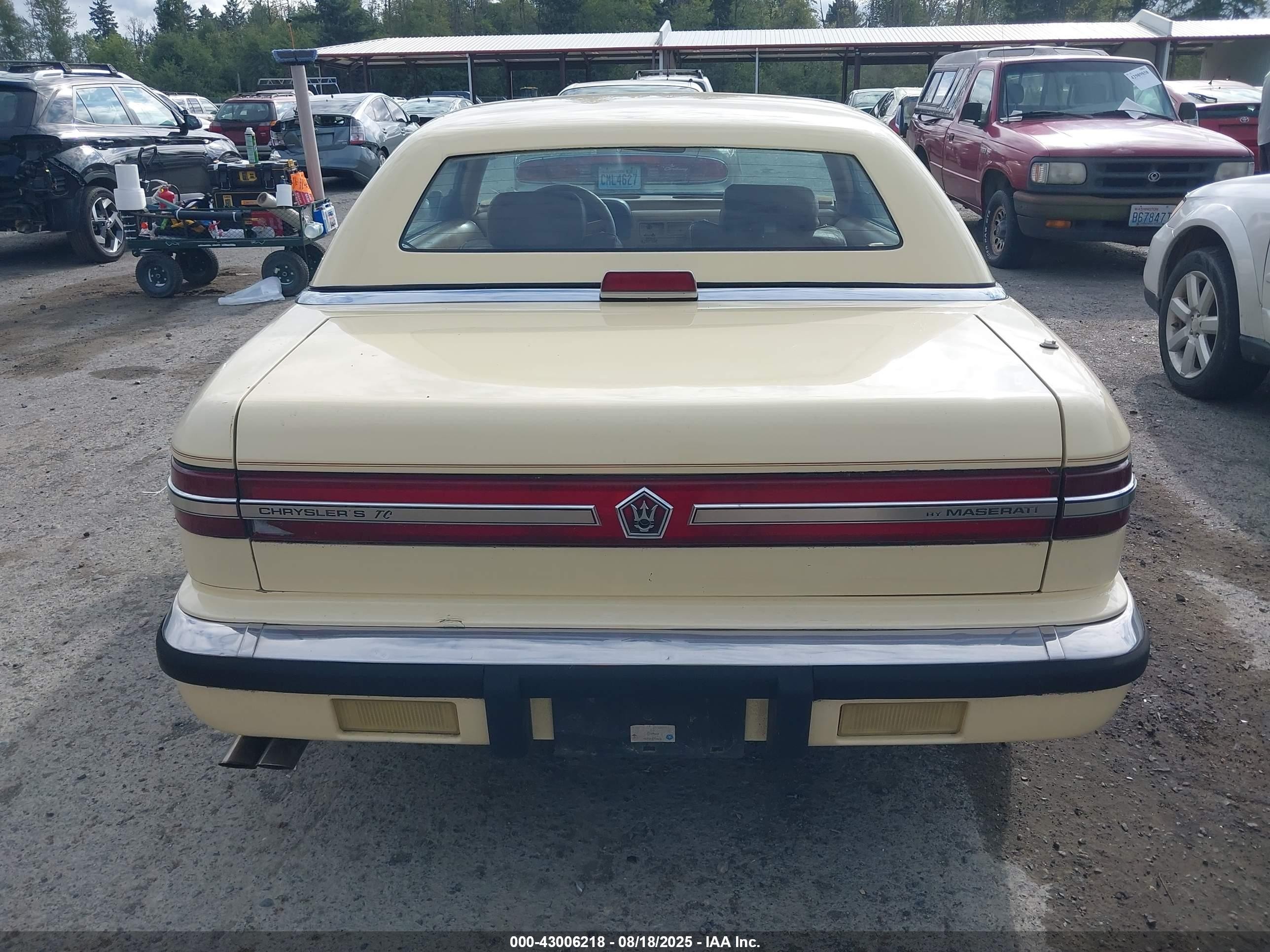 1989 Chrysler Tc By Maserati Beige vin: ZC2FP1102KB201247