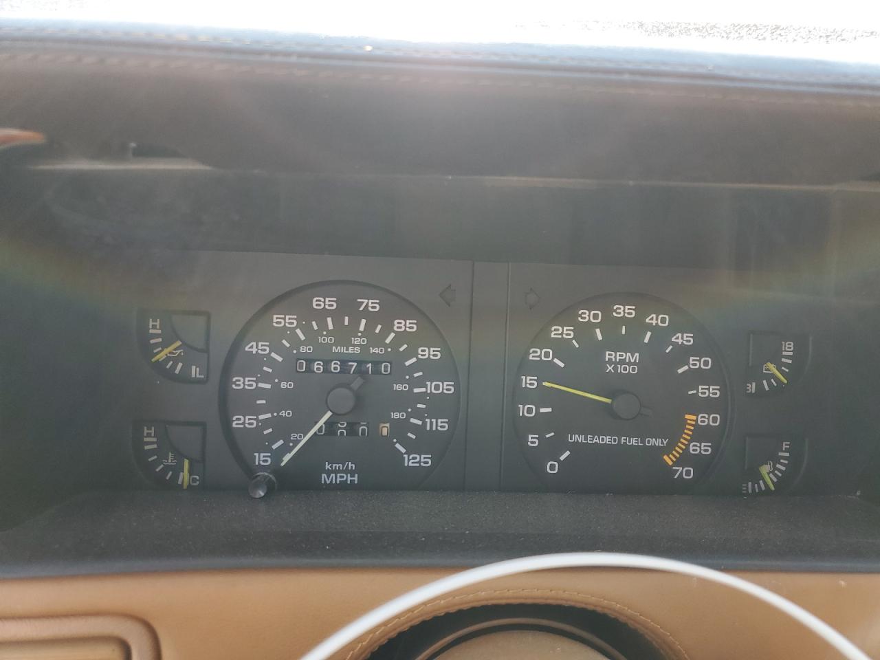 1989 Chrysler Tc By Maserati Red vin: ZC2FR1101KB202383