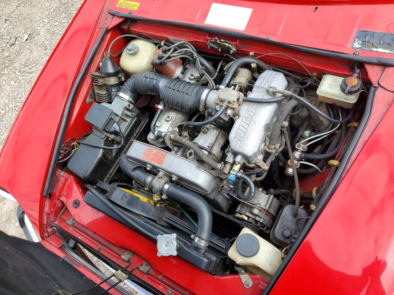 1982 Fiat 124 Spider Red vin: ZFAAS00B2C5002928