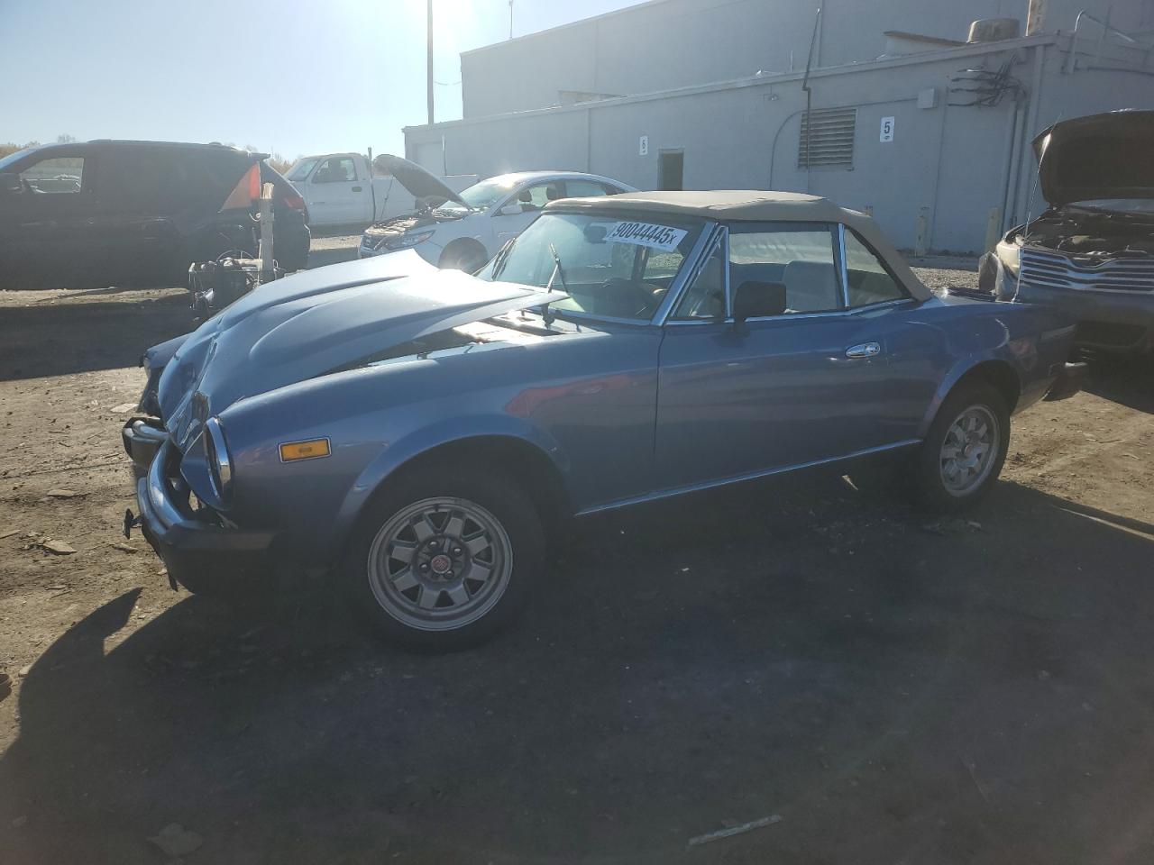 1982 Fiat 124 Spider Синий vin: ZFAAS00B4C5002042