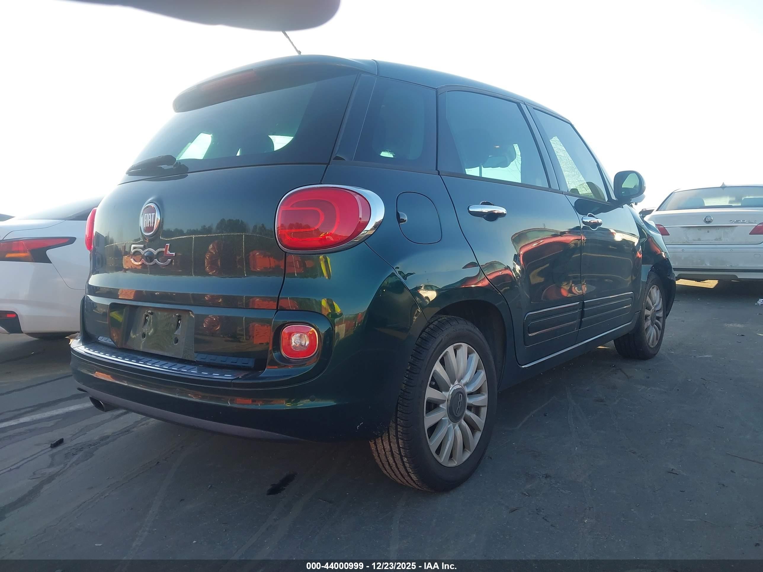 2017 Fiat 500l Pop Зеленый vin: ZFBCFAAH2HZ039768