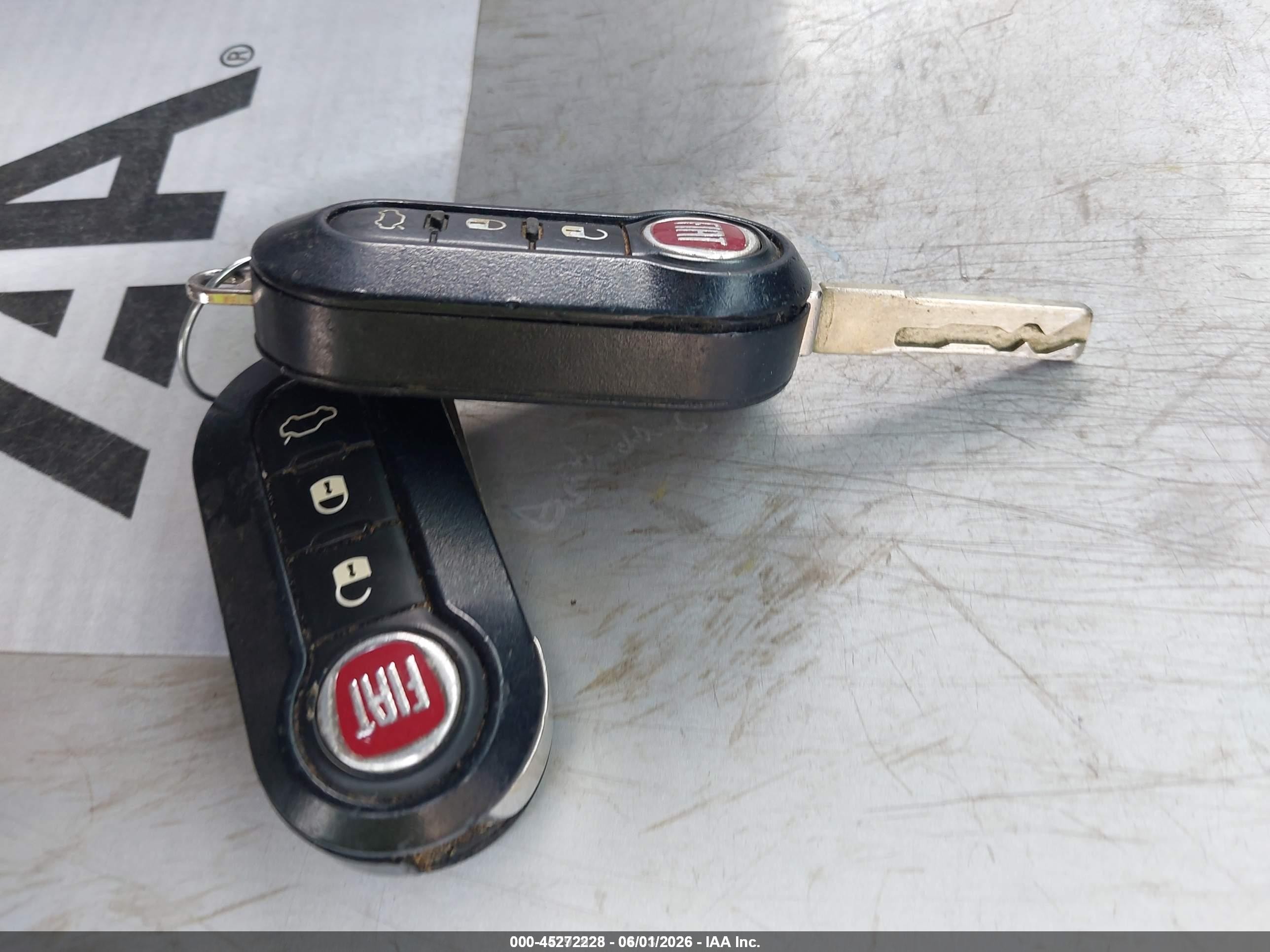 2015 Fiat 500l Pop Silver vin: ZFBCFAAH7FZ033042