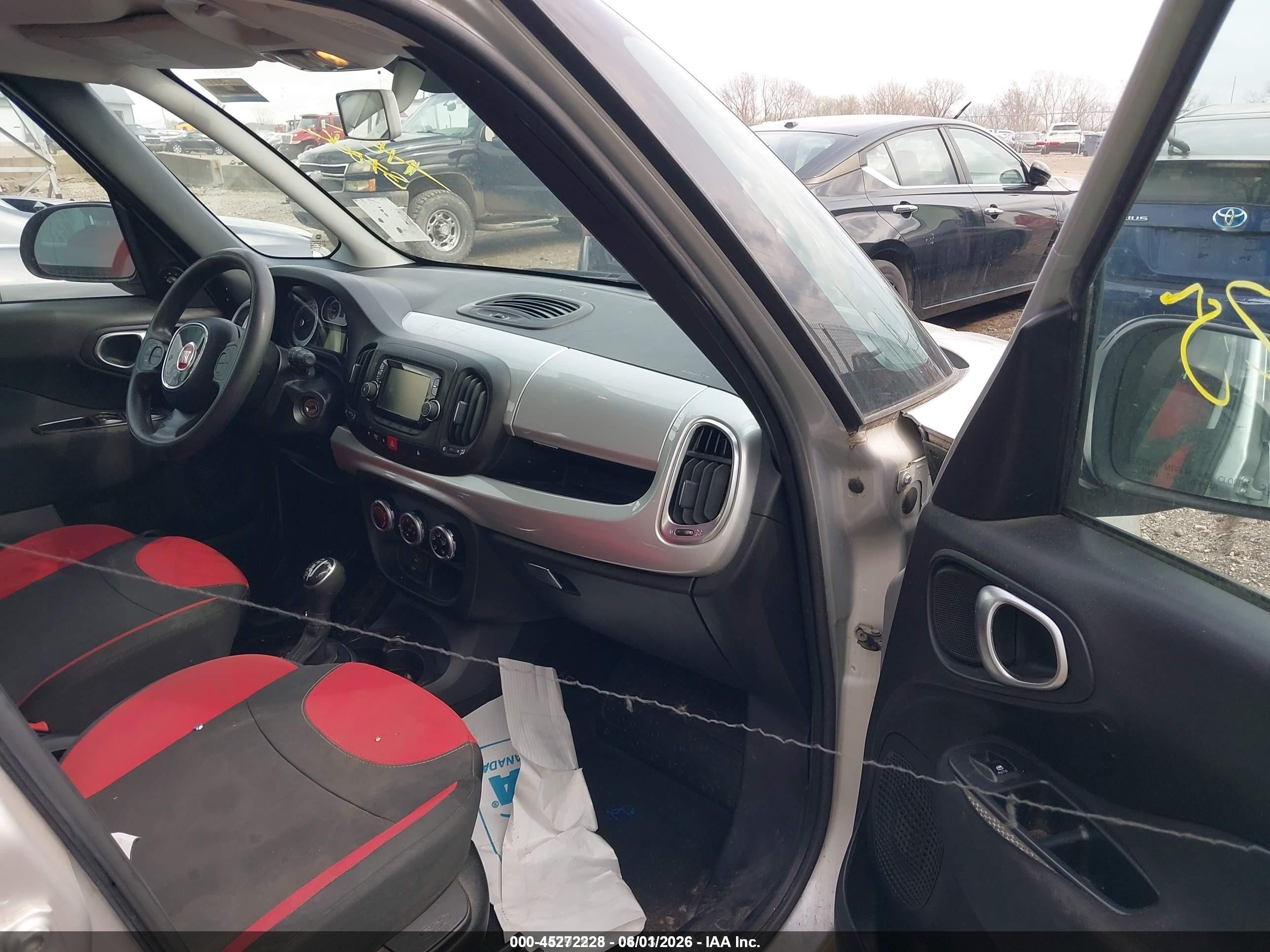 2015 Fiat 500l Pop Silver vin: ZFBCFAAH7FZ033042
