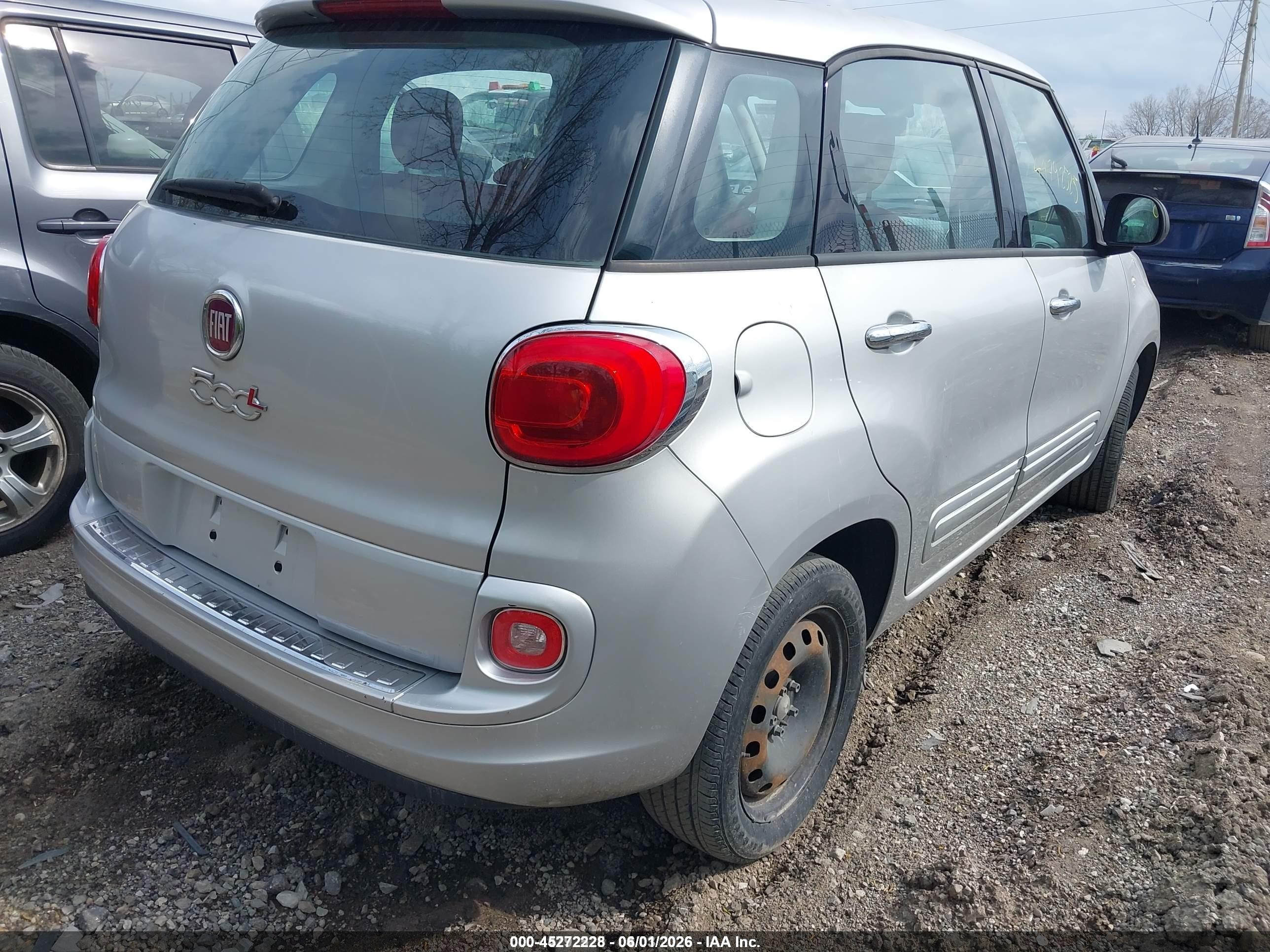 2015 Fiat 500l Pop Silver vin: ZFBCFAAH7FZ033042