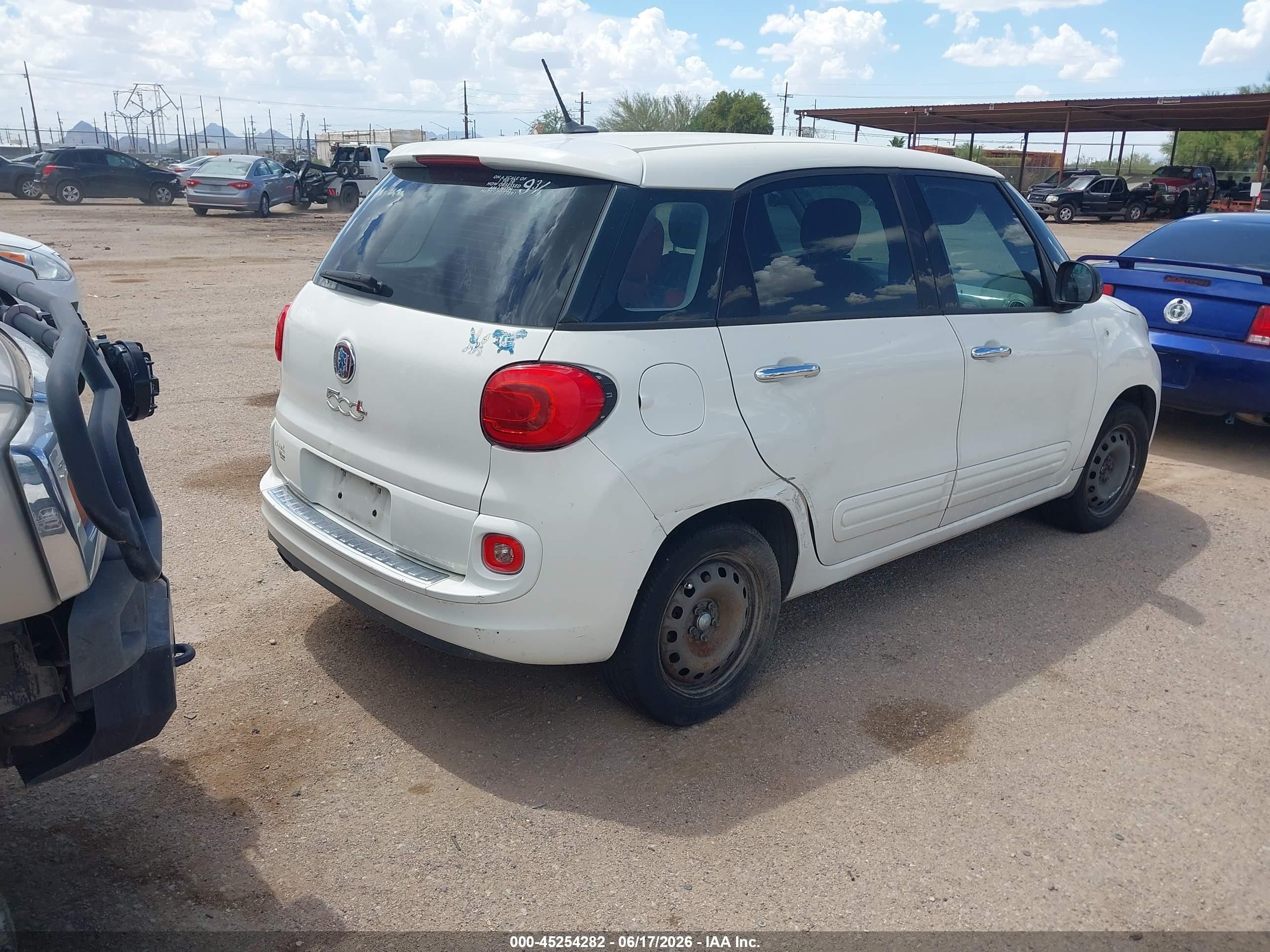2015 Fiat 500l Pop White vin: ZFBCFAAH7FZ033820