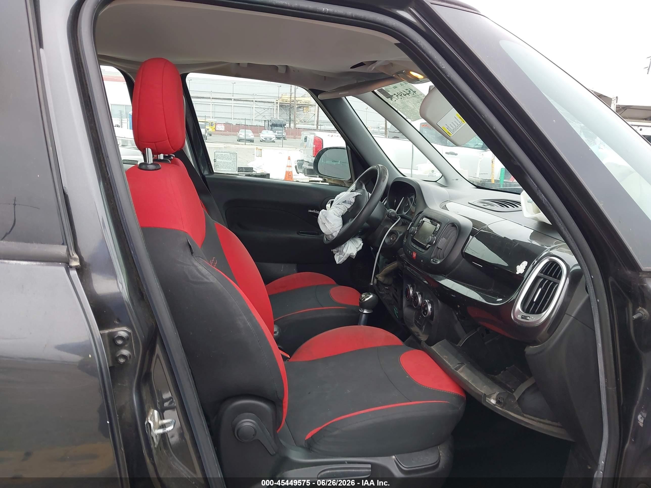 2015 Fiat 500l Pop Black vin: ZFBCFAAHXFZ031771