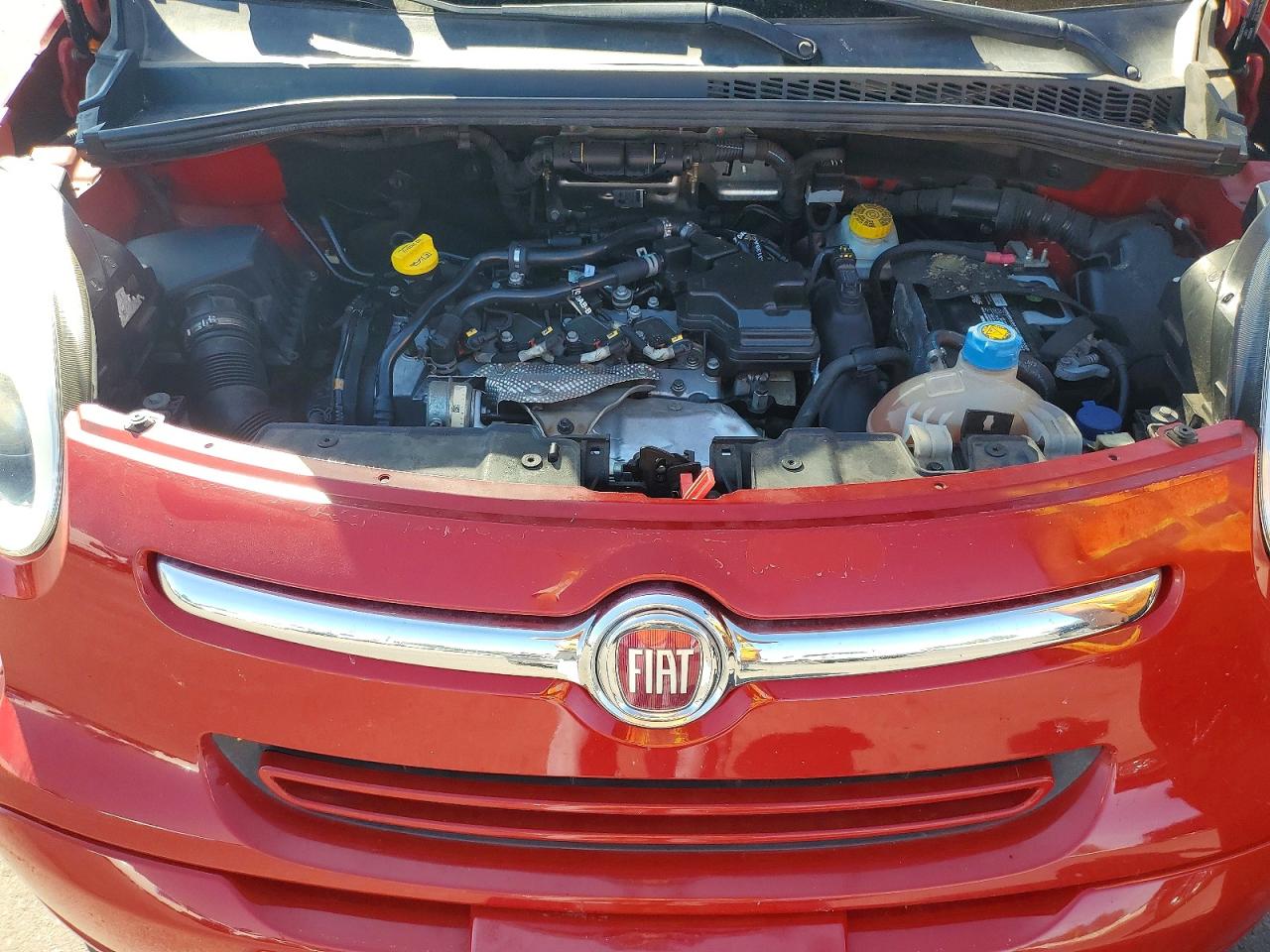 2014 Fiat 500l Easy Red vin: ZFBCFABH0EZ002129