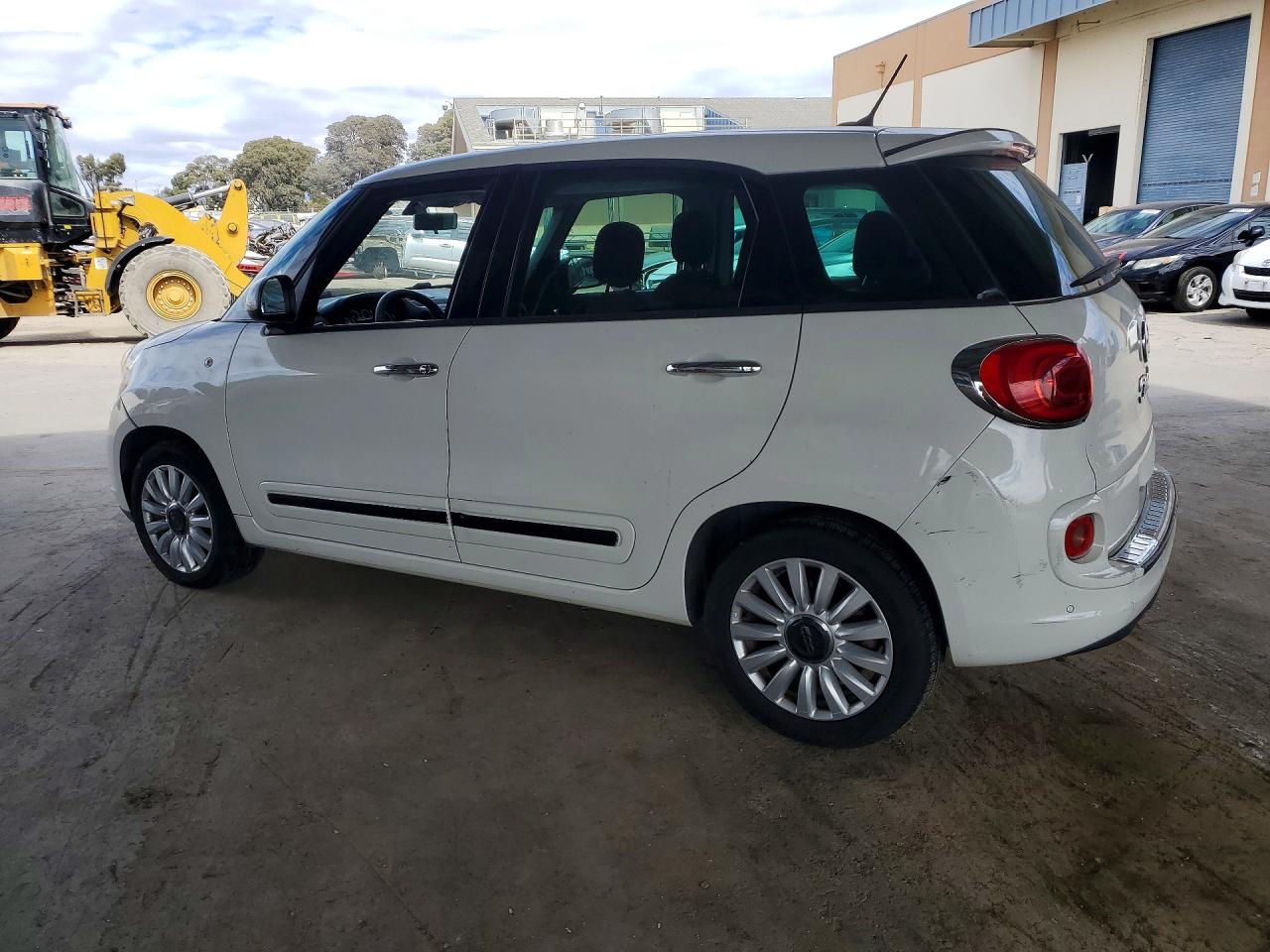 2014 Fiat 500l Easy White vin: ZFBCFABH1EZ001703