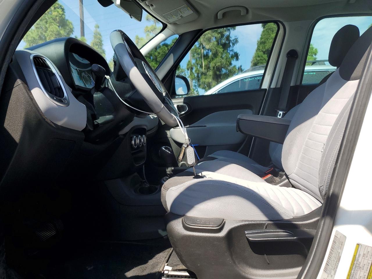 2014 Fiat 500l Easy Белый vin: ZFBCFABH8EZ024038