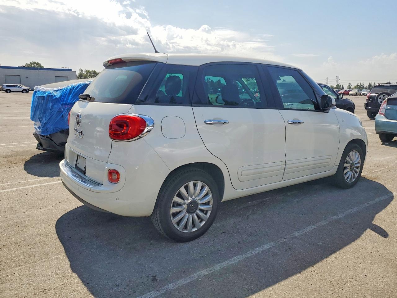 2014 Fiat 500l Easy Белый vin: ZFBCFABH8EZ024038
