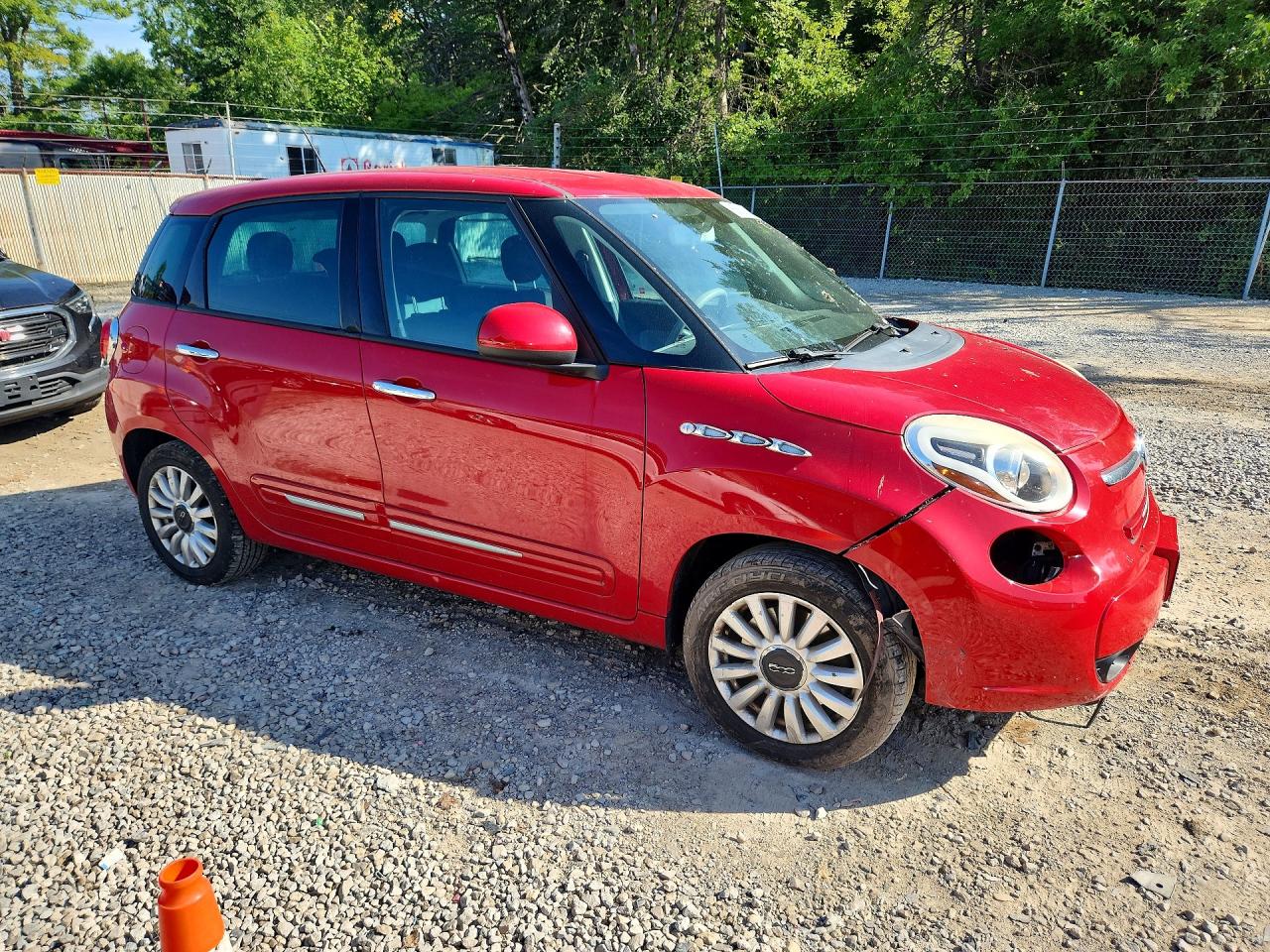 2014 Fiat 500l Easy Red vin: ZFBCFABH9EZ025604