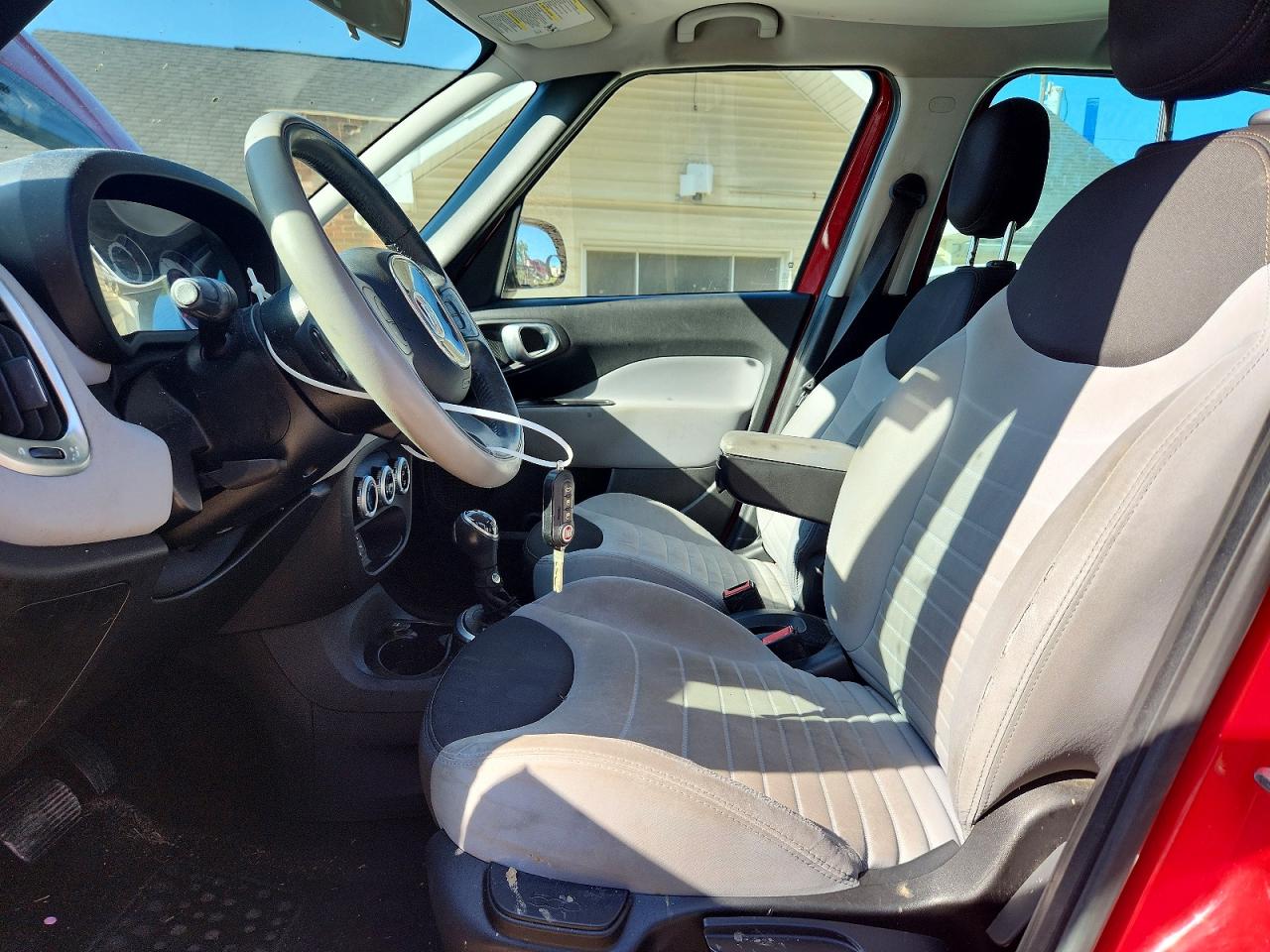2014 Fiat 500l Easy Red vin: ZFBCFABH9EZ025604