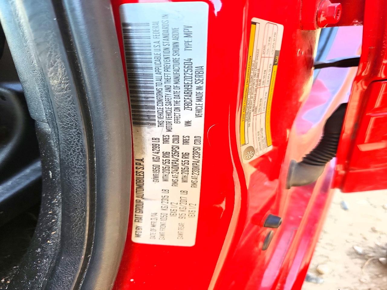 2014 Fiat 500l Easy Red vin: ZFBCFABH9EZ025604