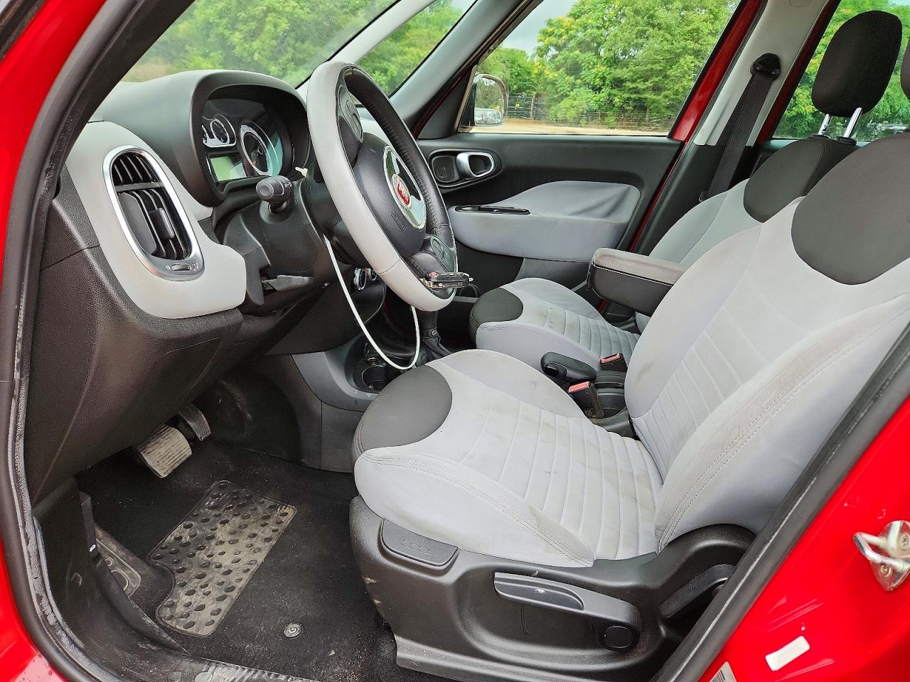 2014 Fiat 500l Easy Red vin: ZFBCFABHXEZ012652