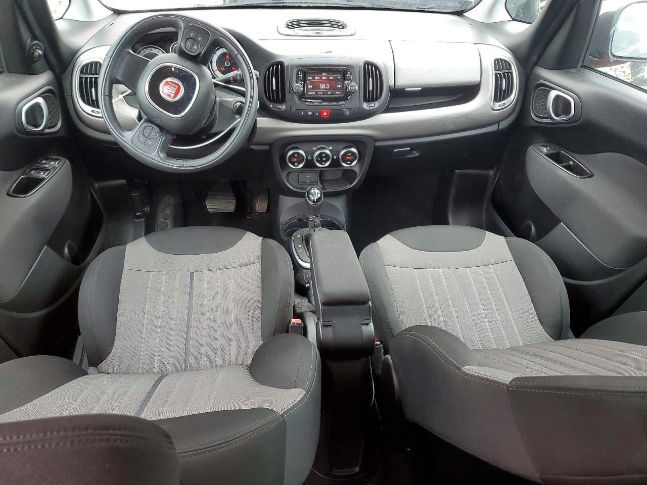 2015 Fiat 500l Easy Red vin: ZFBCFABHXFZ032711