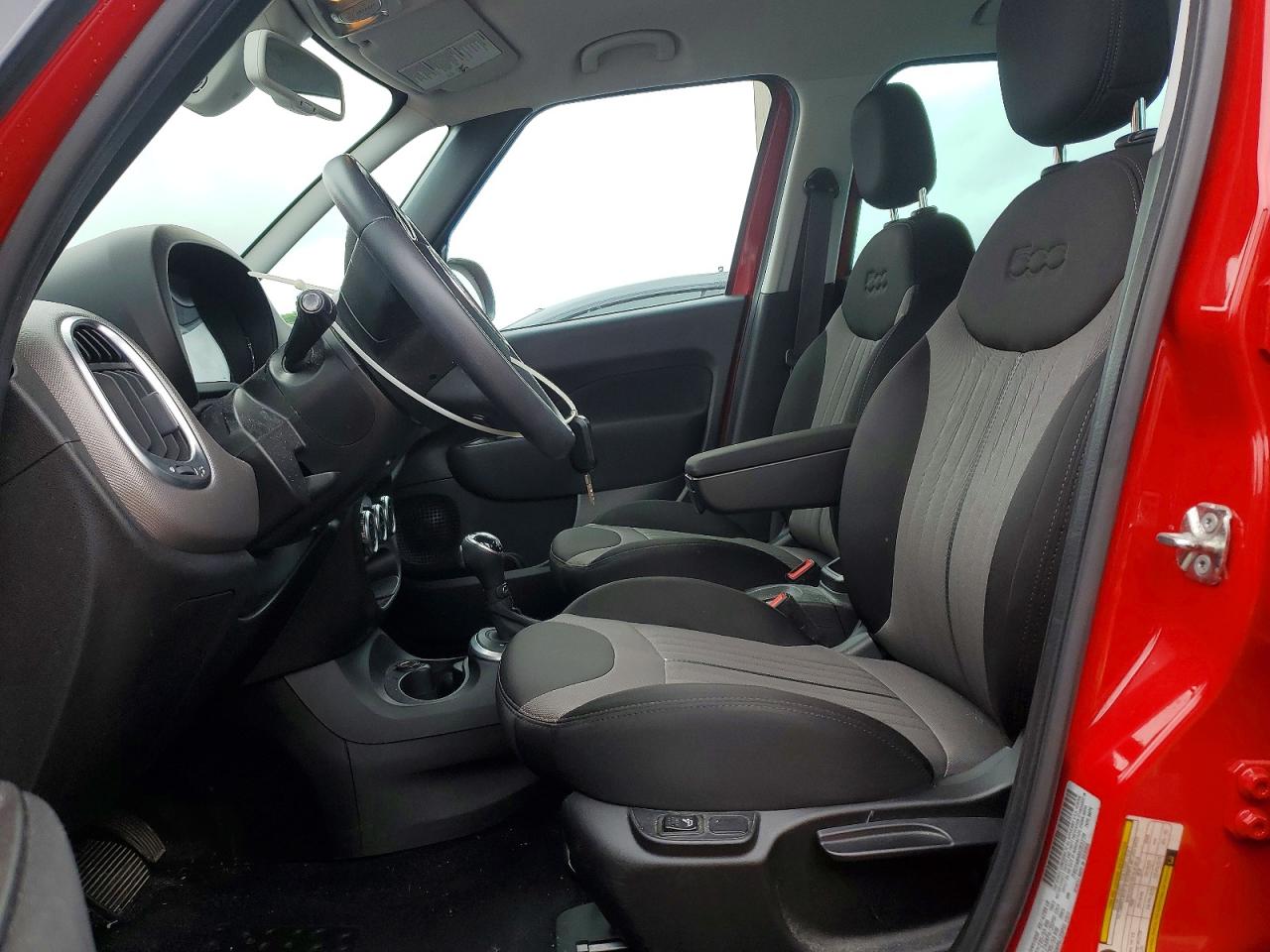 2015 Fiat 500l Easy Red vin: ZFBCFABHXFZ032711