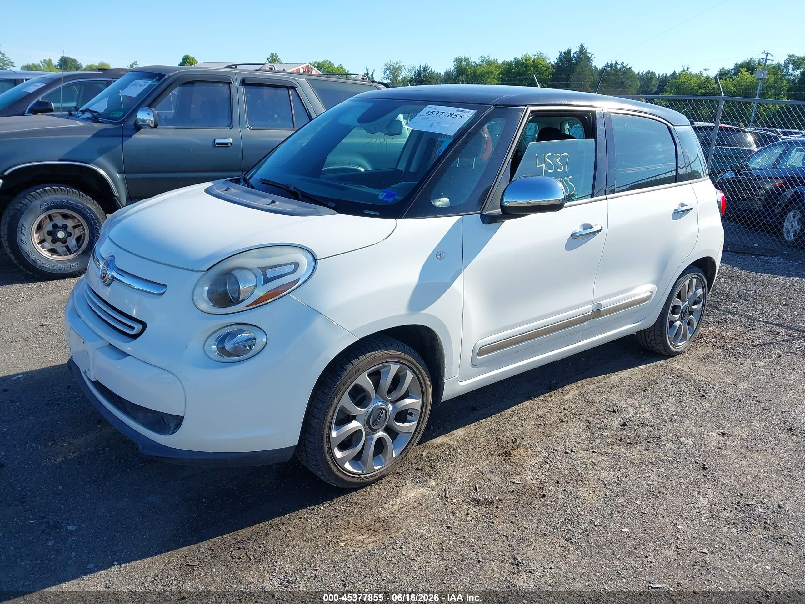 2014 Fiat 500l Lounge White vin: ZFBCFACH2EZ009100