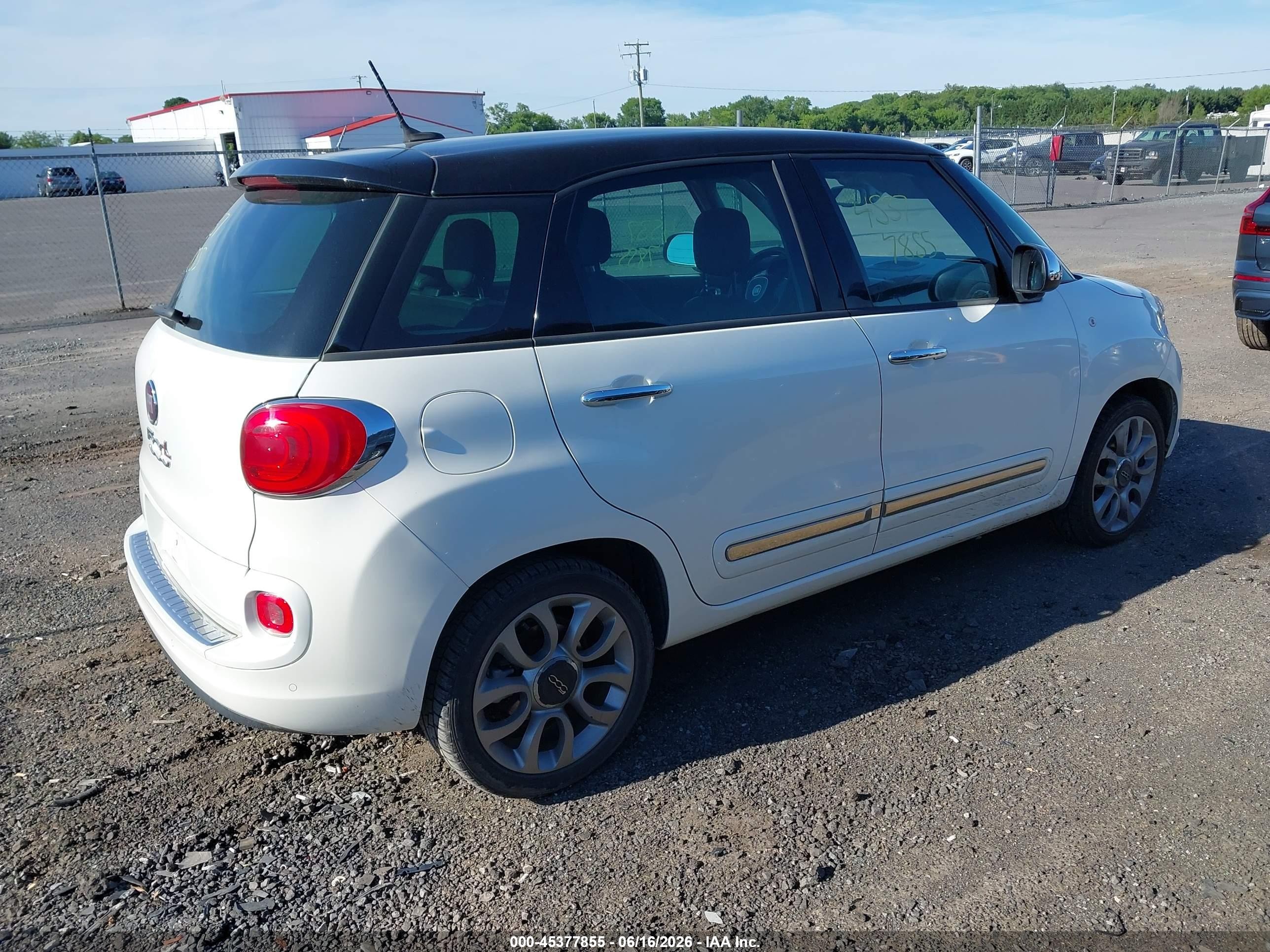 2014 Fiat 500l Lounge White vin: ZFBCFACH2EZ009100