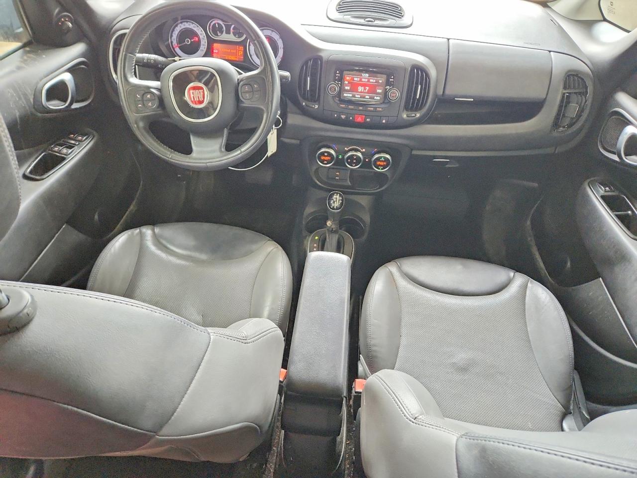 2014 Fiat 500l Lounge Red vin: ZFBCFACH3EZ023331