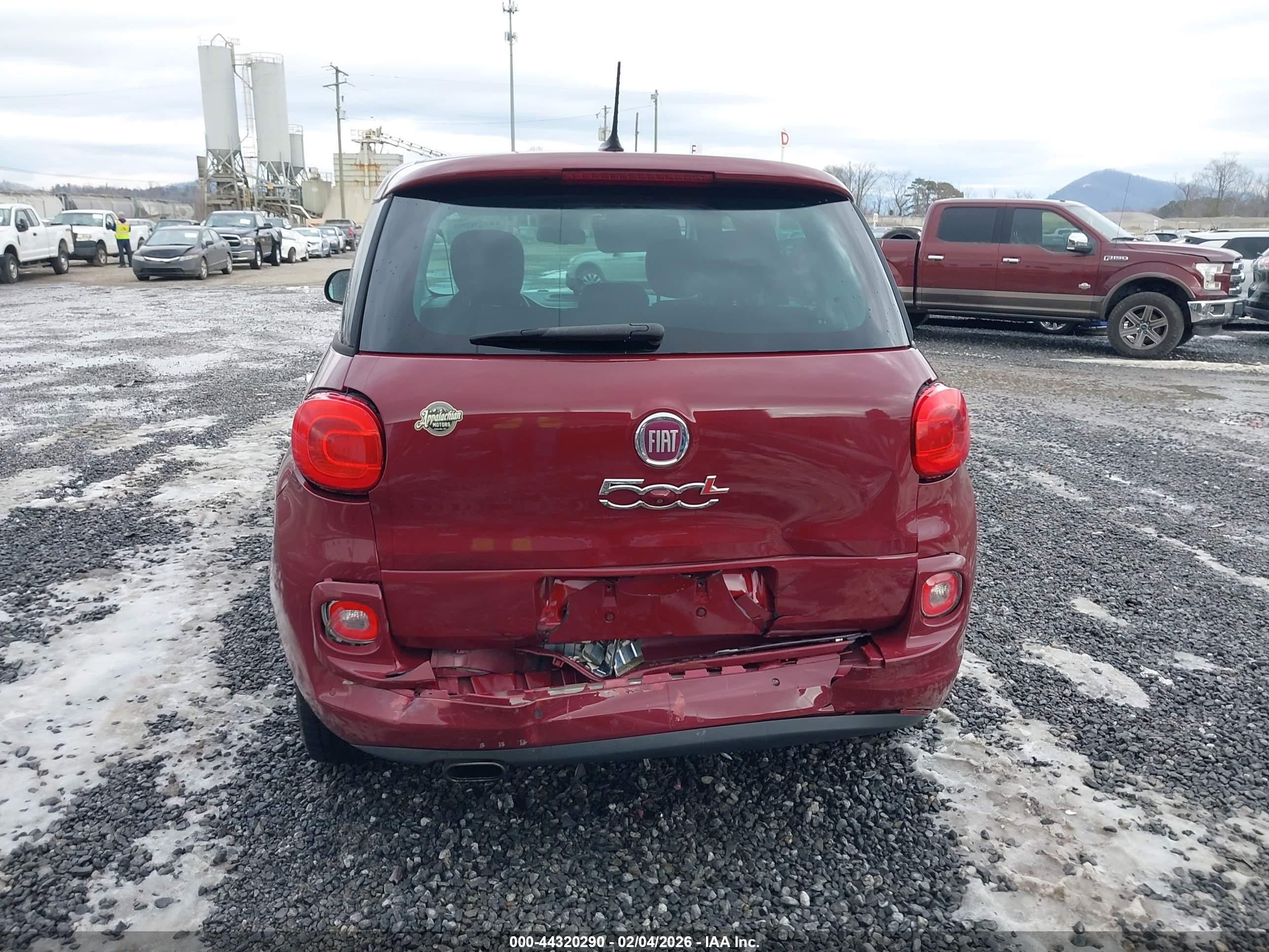 2015 Fiat 500l Lounge Burgundy vin: ZFBCFACH7FZ032258