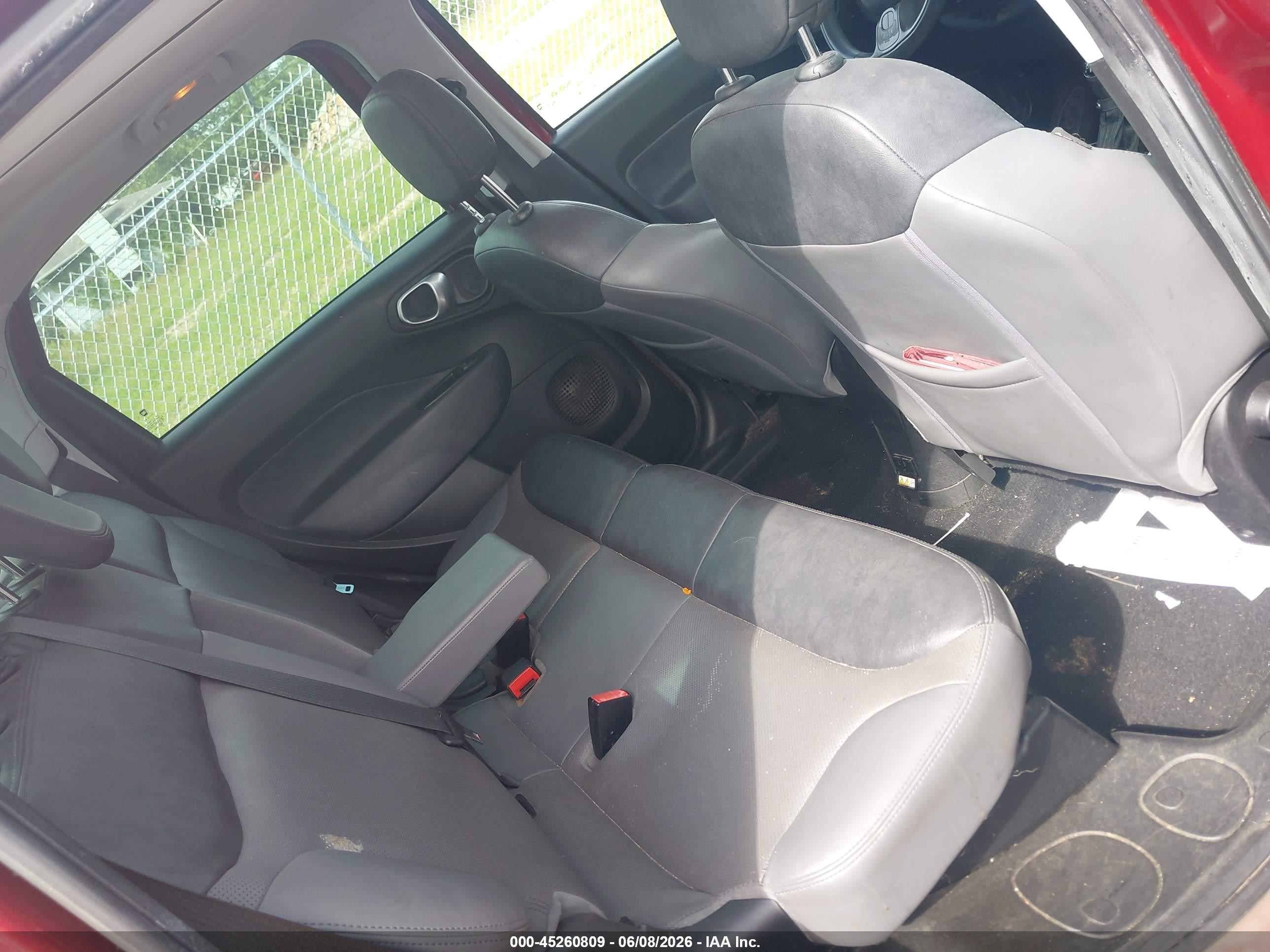 2014 Fiat 500l Lounge Red vin: ZFBCFACH8EZ029934