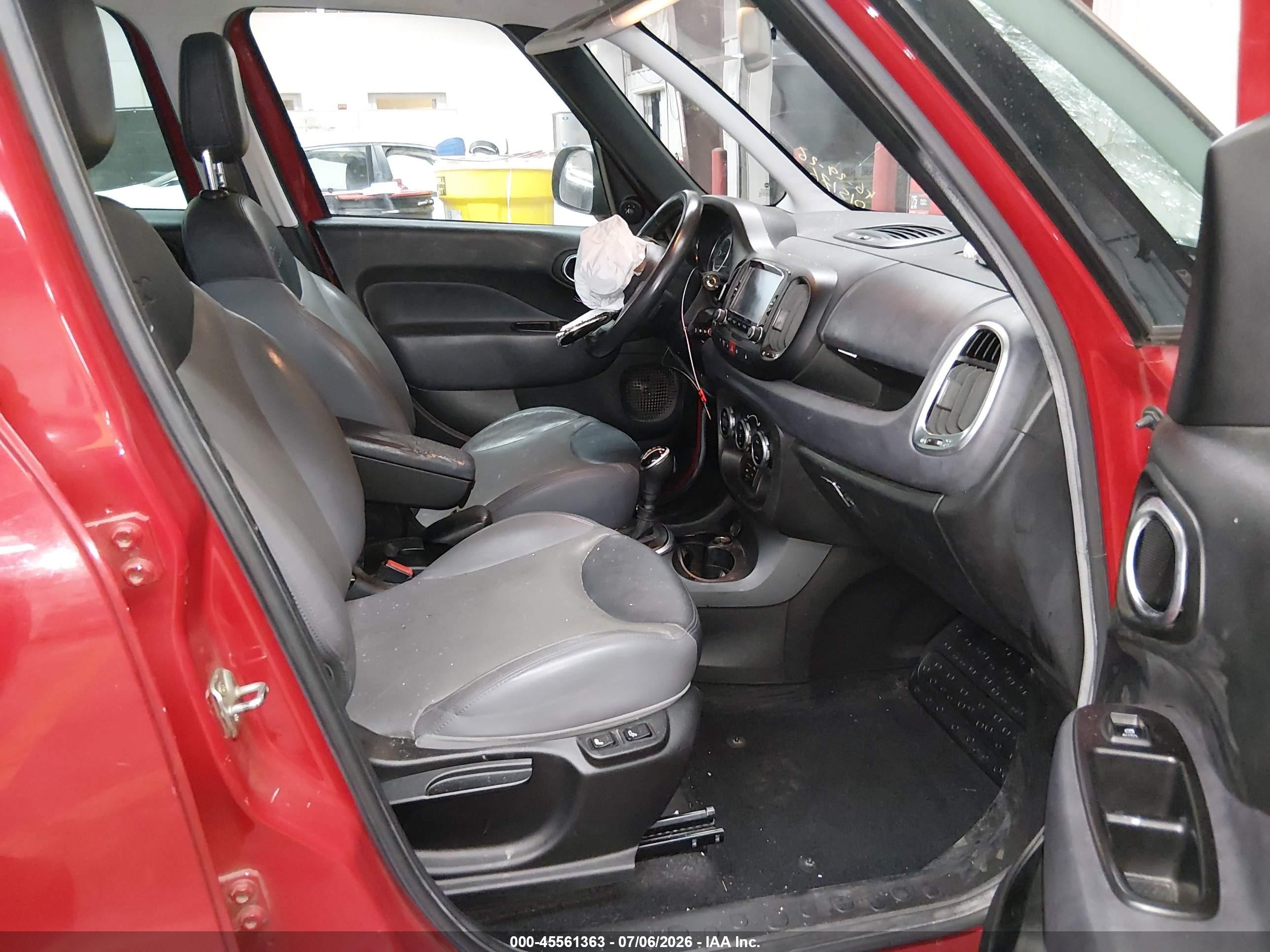2014 Fiat 500l Lounge Красный vin: ZFBCFACHXEZ015176