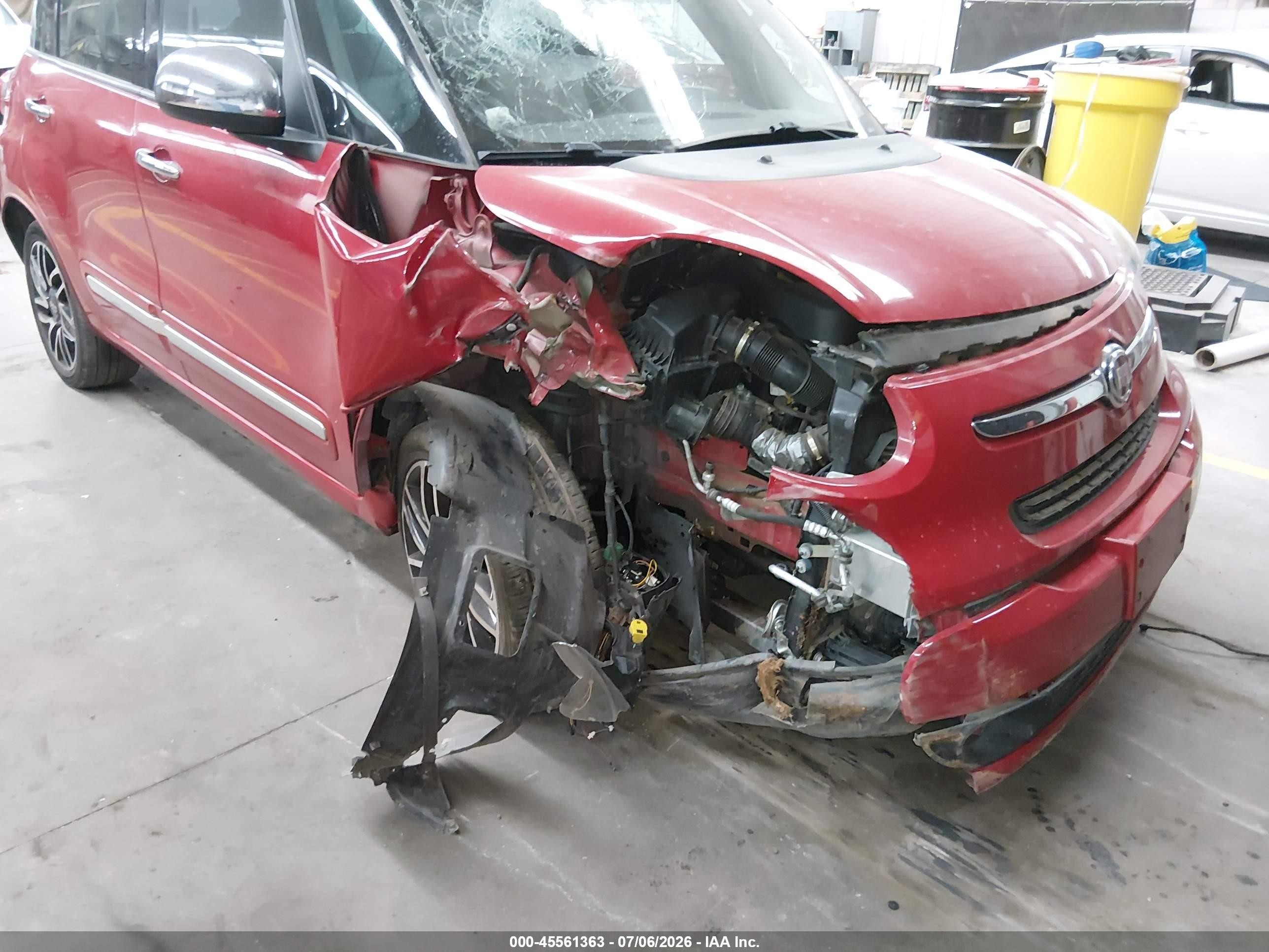 2014 Fiat 500l Lounge Красный vin: ZFBCFACHXEZ015176