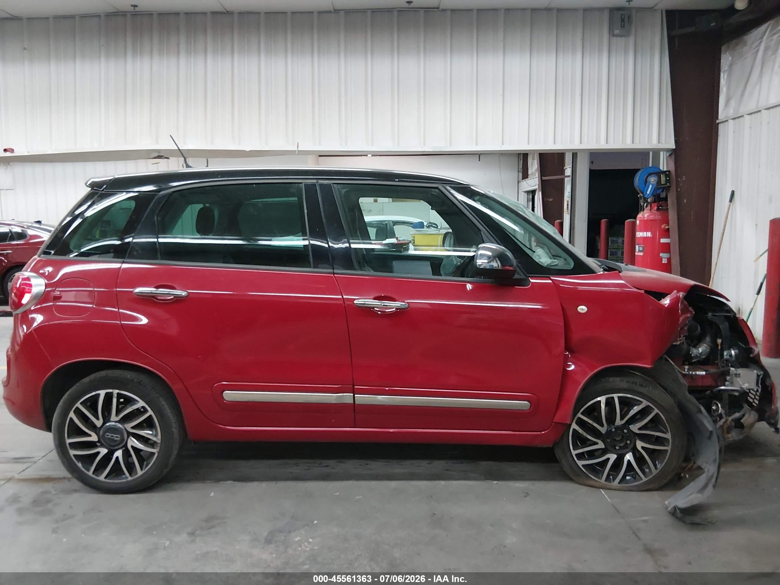 2014 Fiat 500l Lounge Красный vin: ZFBCFACHXEZ015176