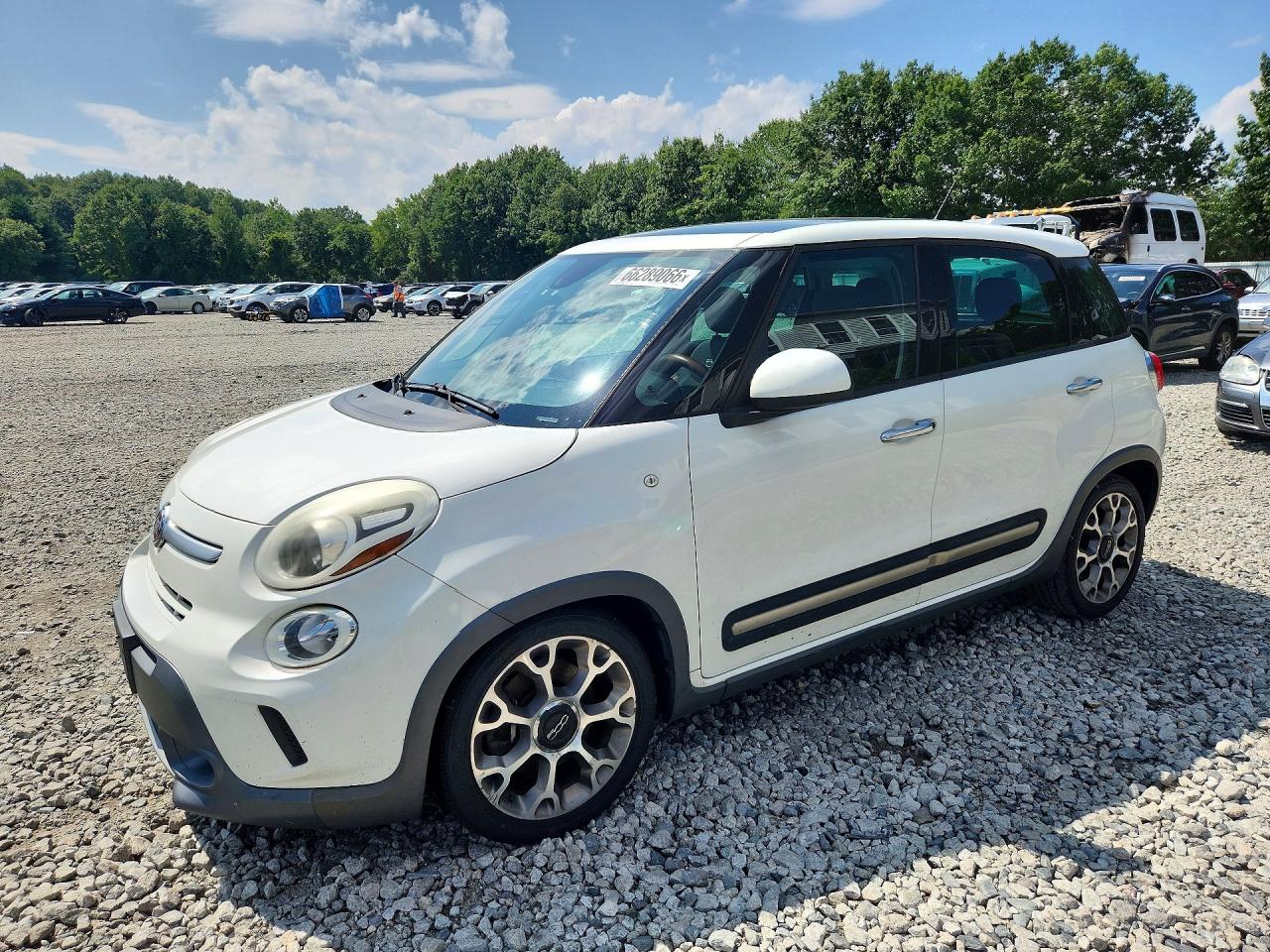 2014 Fiat 500l Trekking White vin: ZFBCFADH1EZ009734