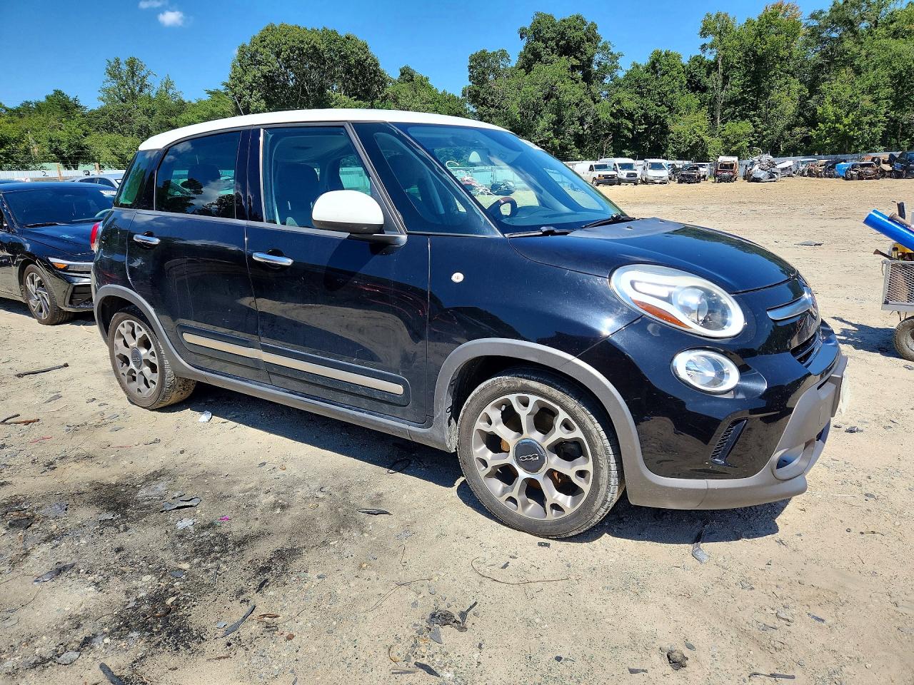 2014 Fiat 500l Trekking Black vin: ZFBCFADH2EZ008138