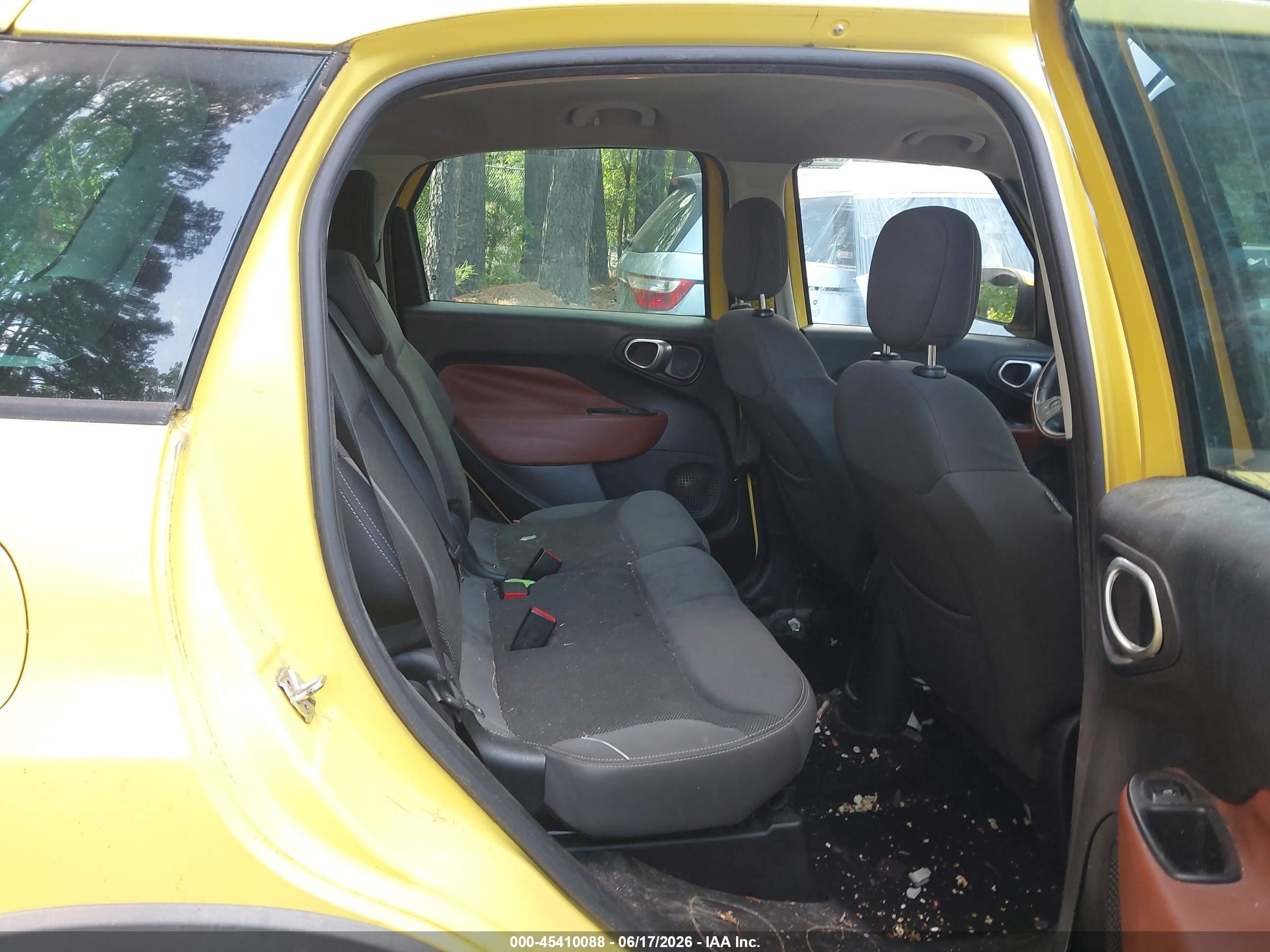 2015 Fiat 500l Trekking Yellow vin: ZFBCFADH2FZ031050