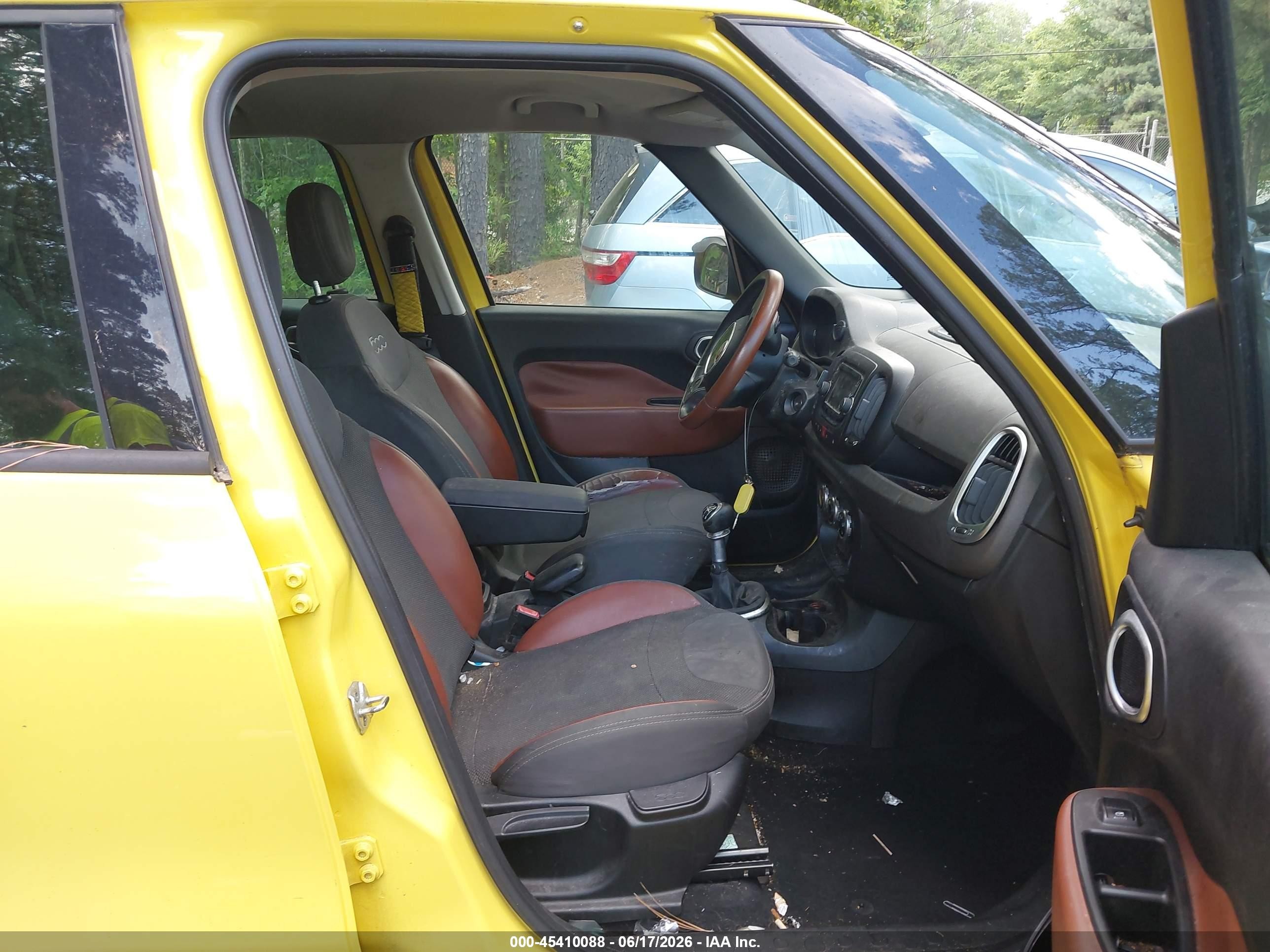 2015 Fiat 500l Trekking Yellow vin: ZFBCFADH2FZ031050