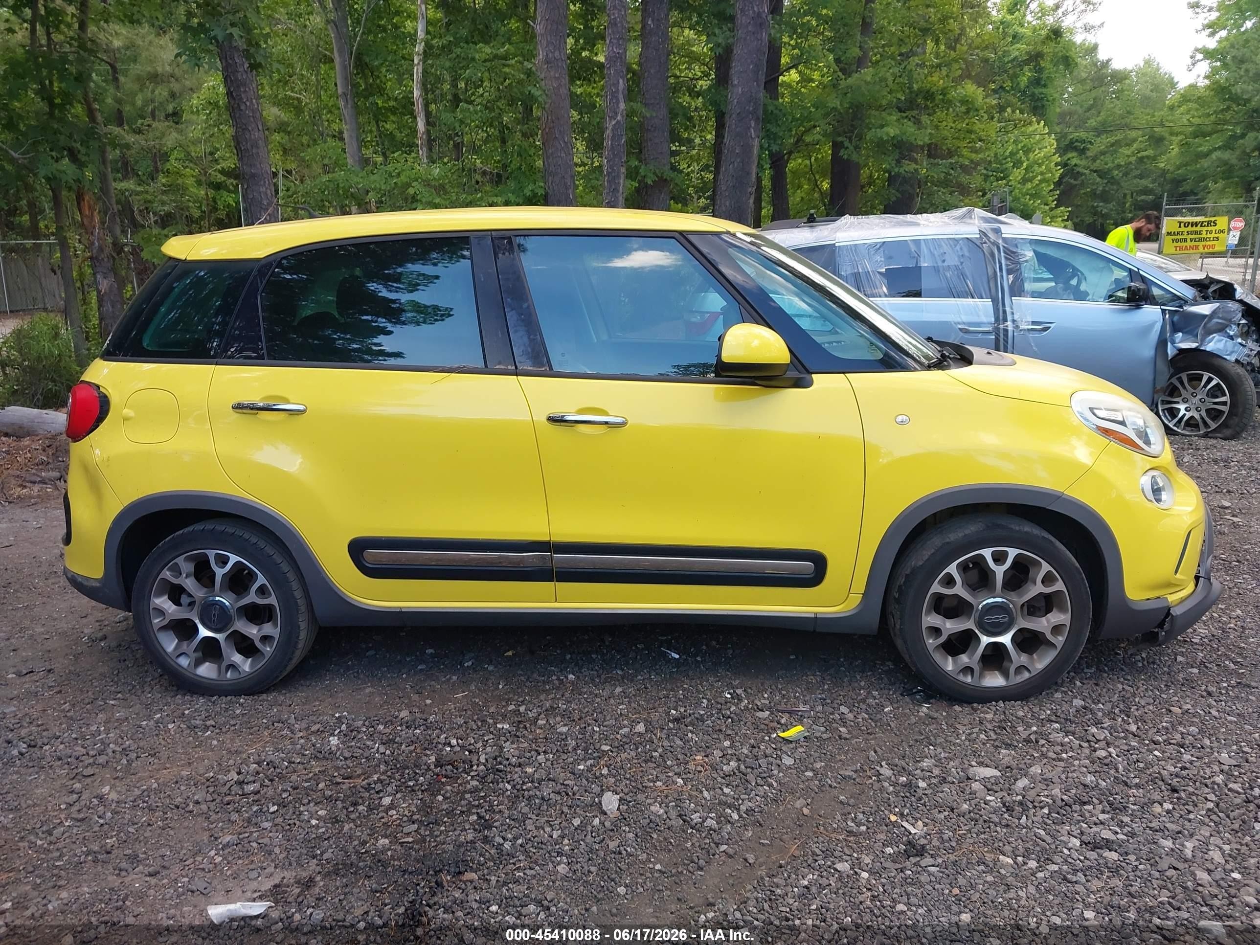 2015 Fiat 500l Trekking Yellow vin: ZFBCFADH2FZ031050