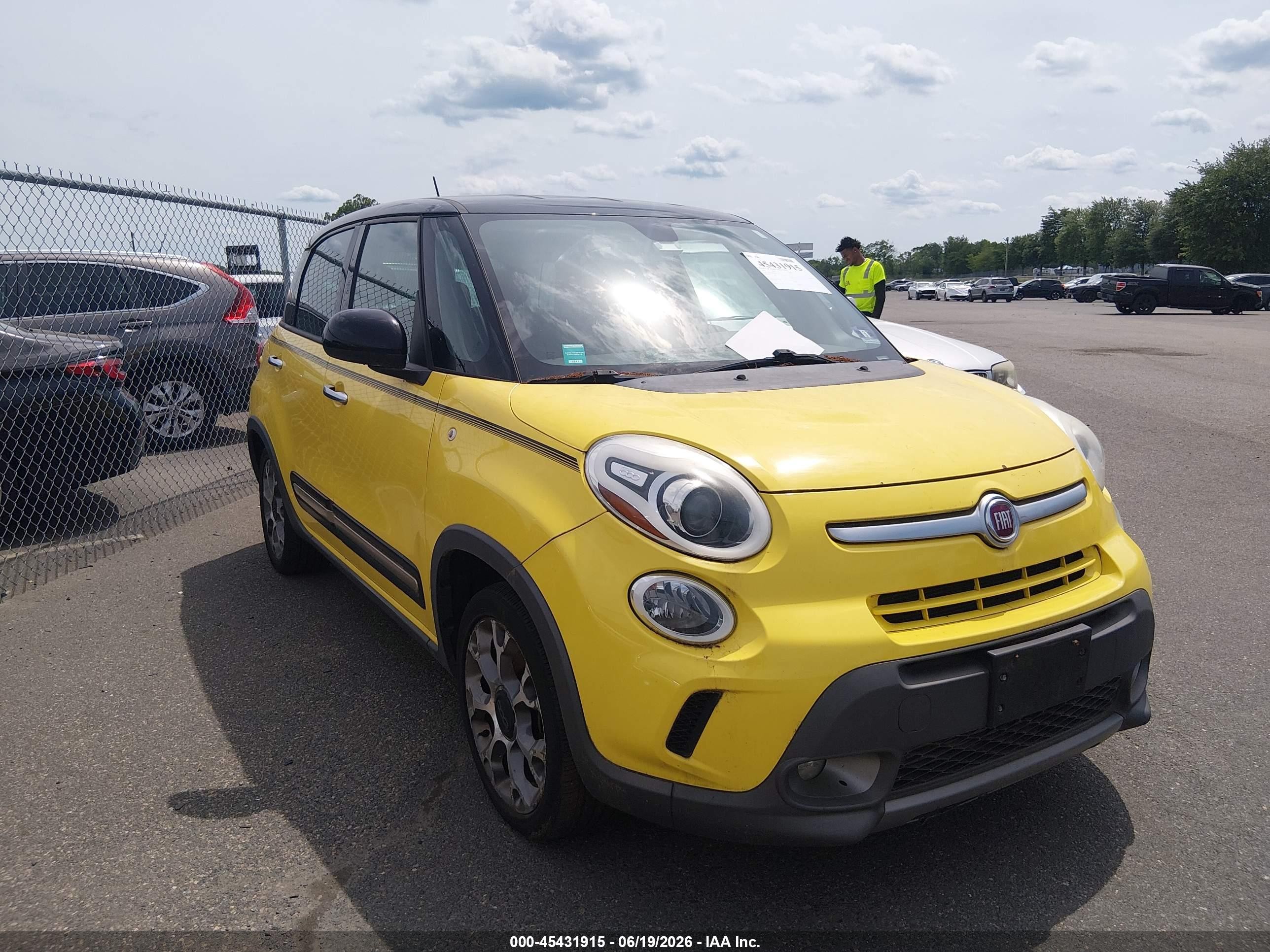 2014 Fiat 500l Trekking Yellow vin: ZFBCFADH4EZ023594