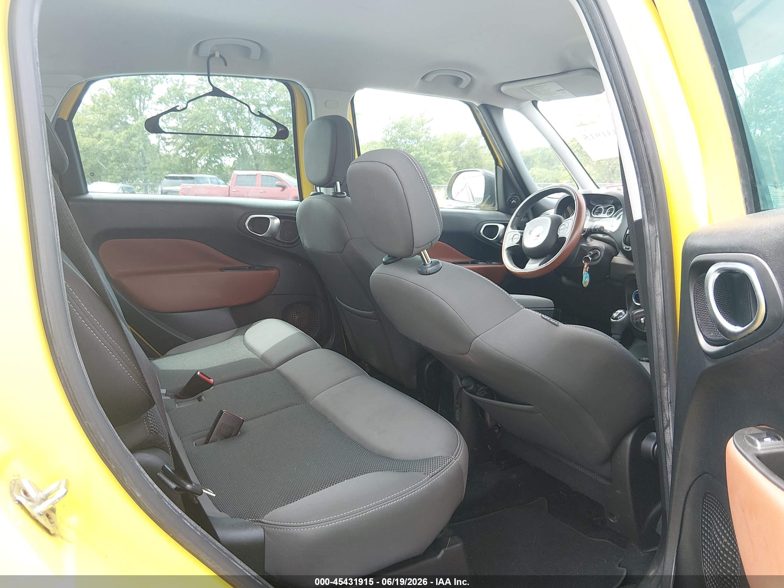 2014 Fiat 500l Trekking Yellow vin: ZFBCFADH4EZ023594
